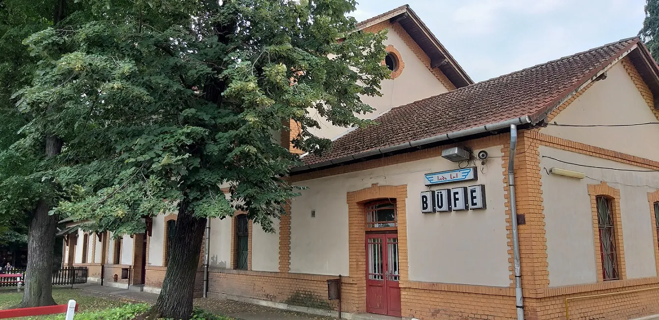 Photo showing: Lőkösháza, railway station