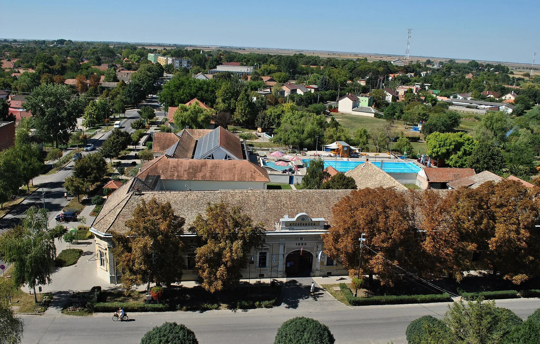 Photo showing: Tótkomlós, Hungary - view from the church tower