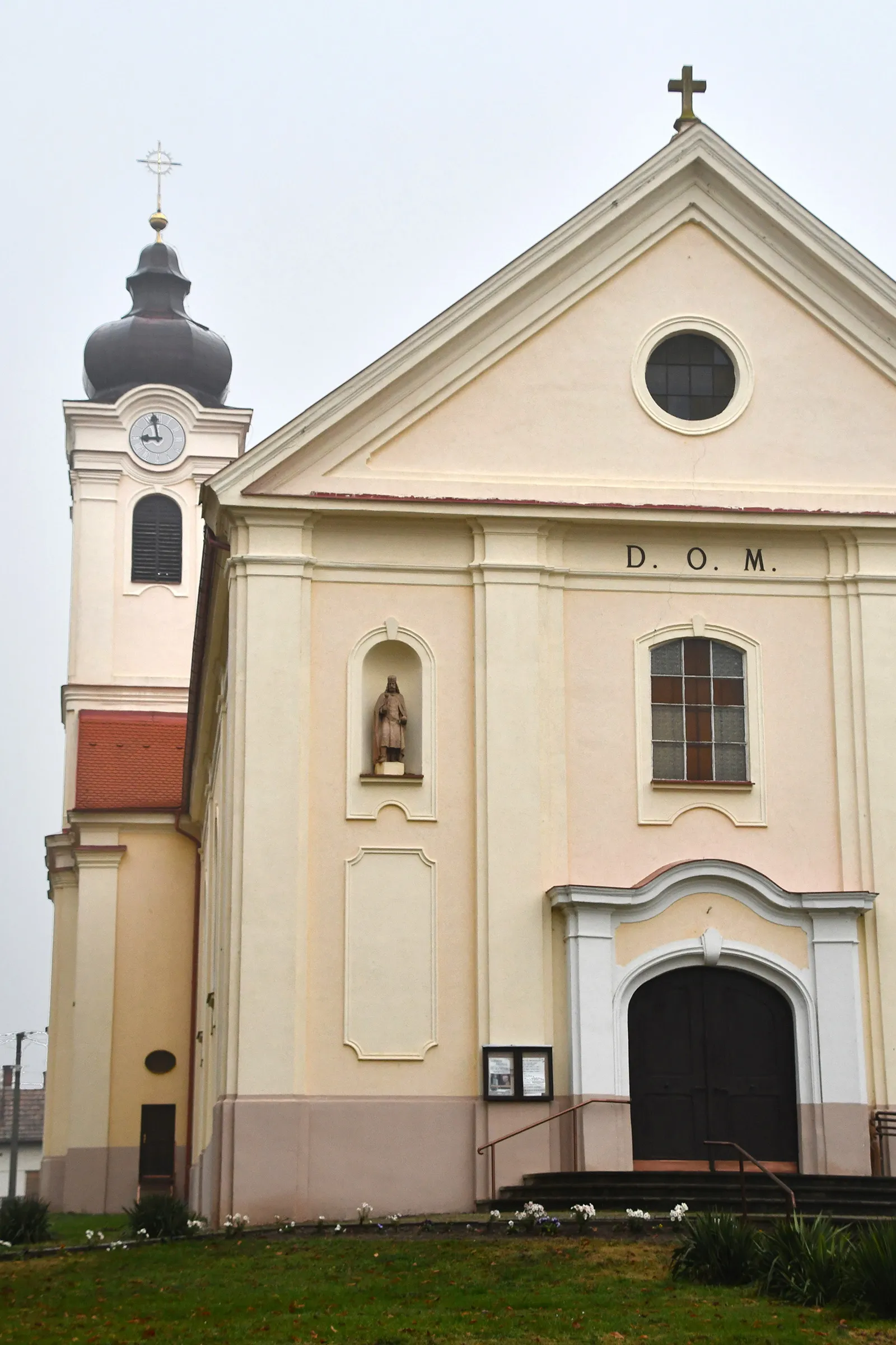 Photo showing: Roman Catholic church in Babócsa, Hungary