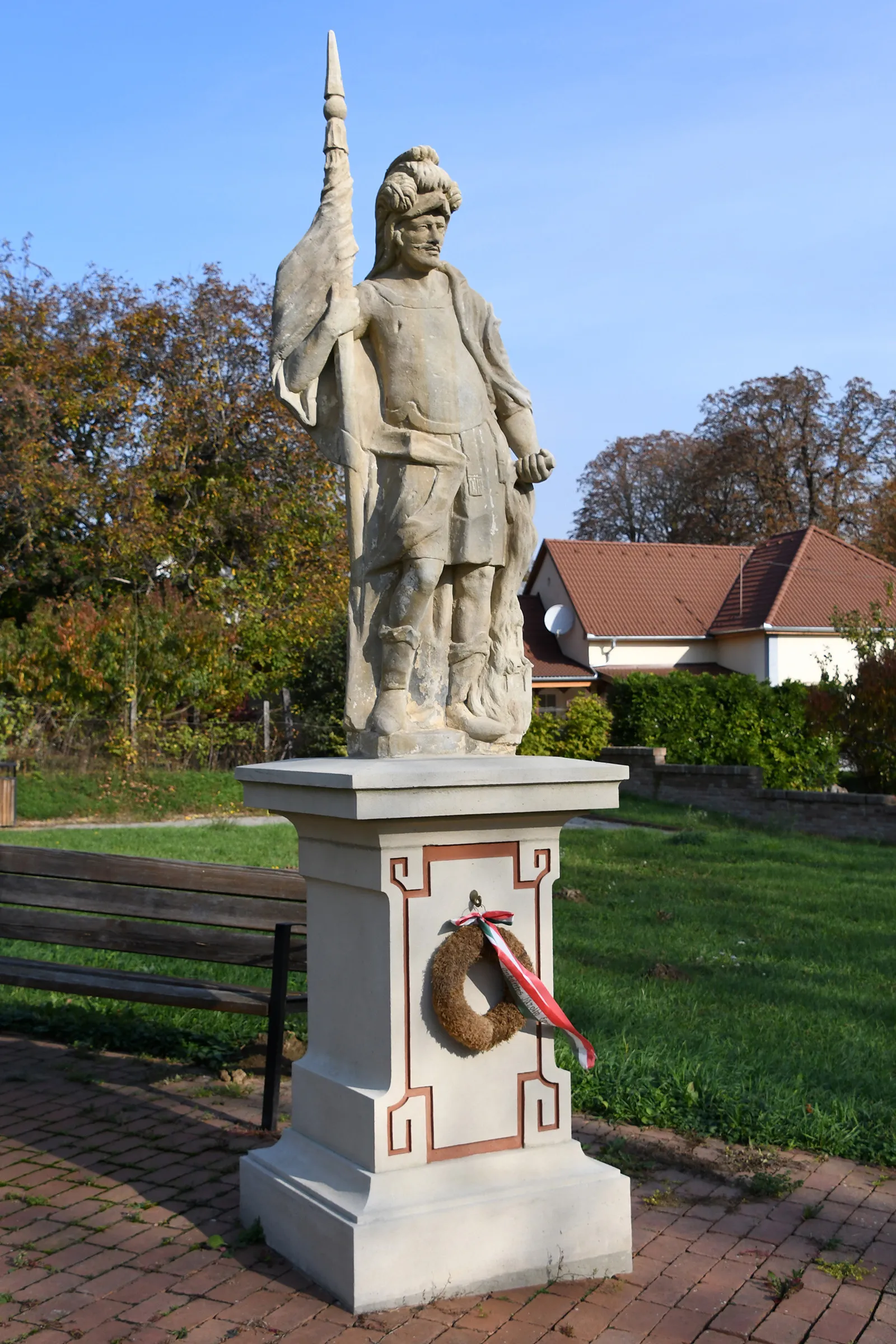 Photo showing: Statue of Saint Florian (Karád)