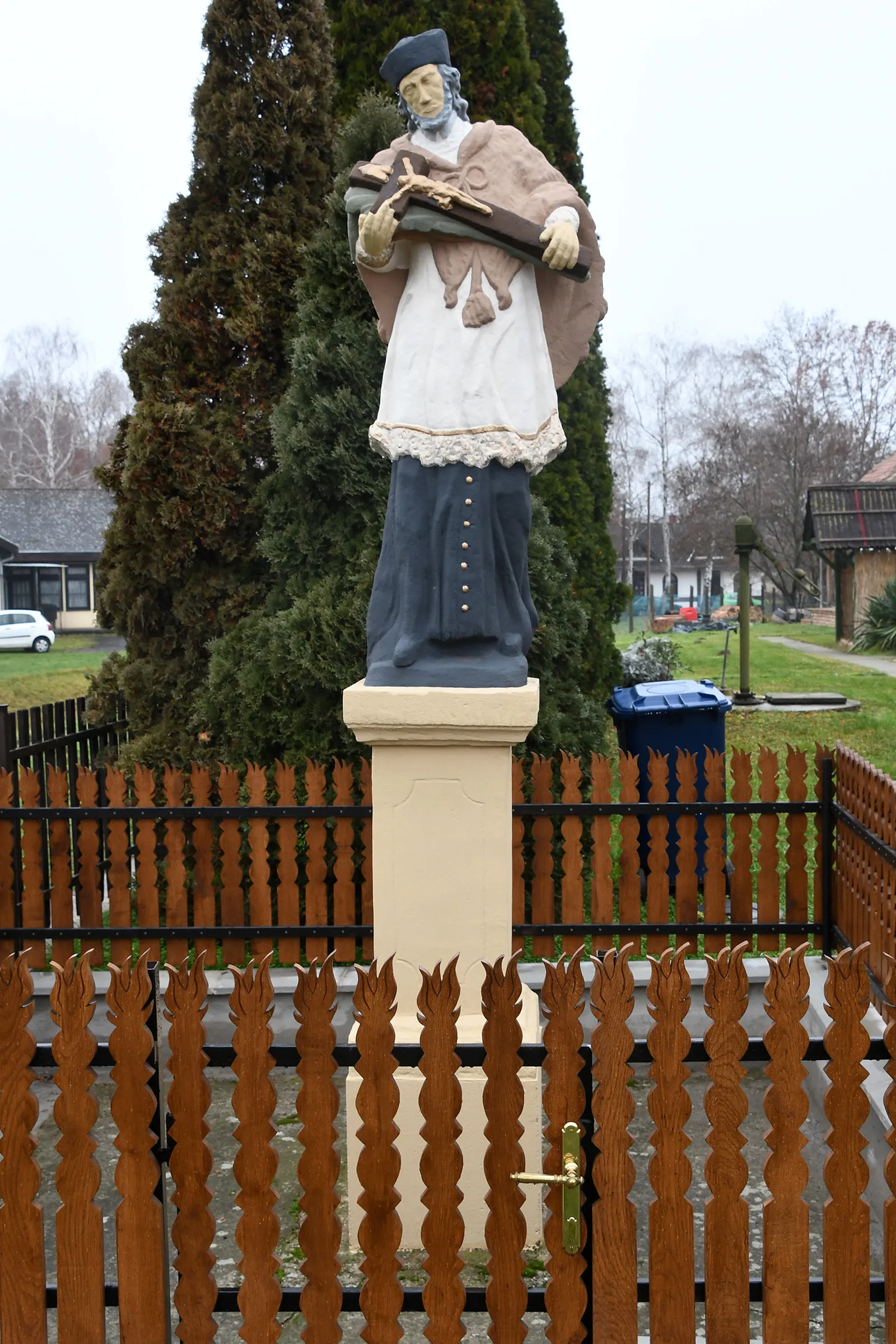 Photo showing: Statue of Saint John of Nepomuk in Nagymányok