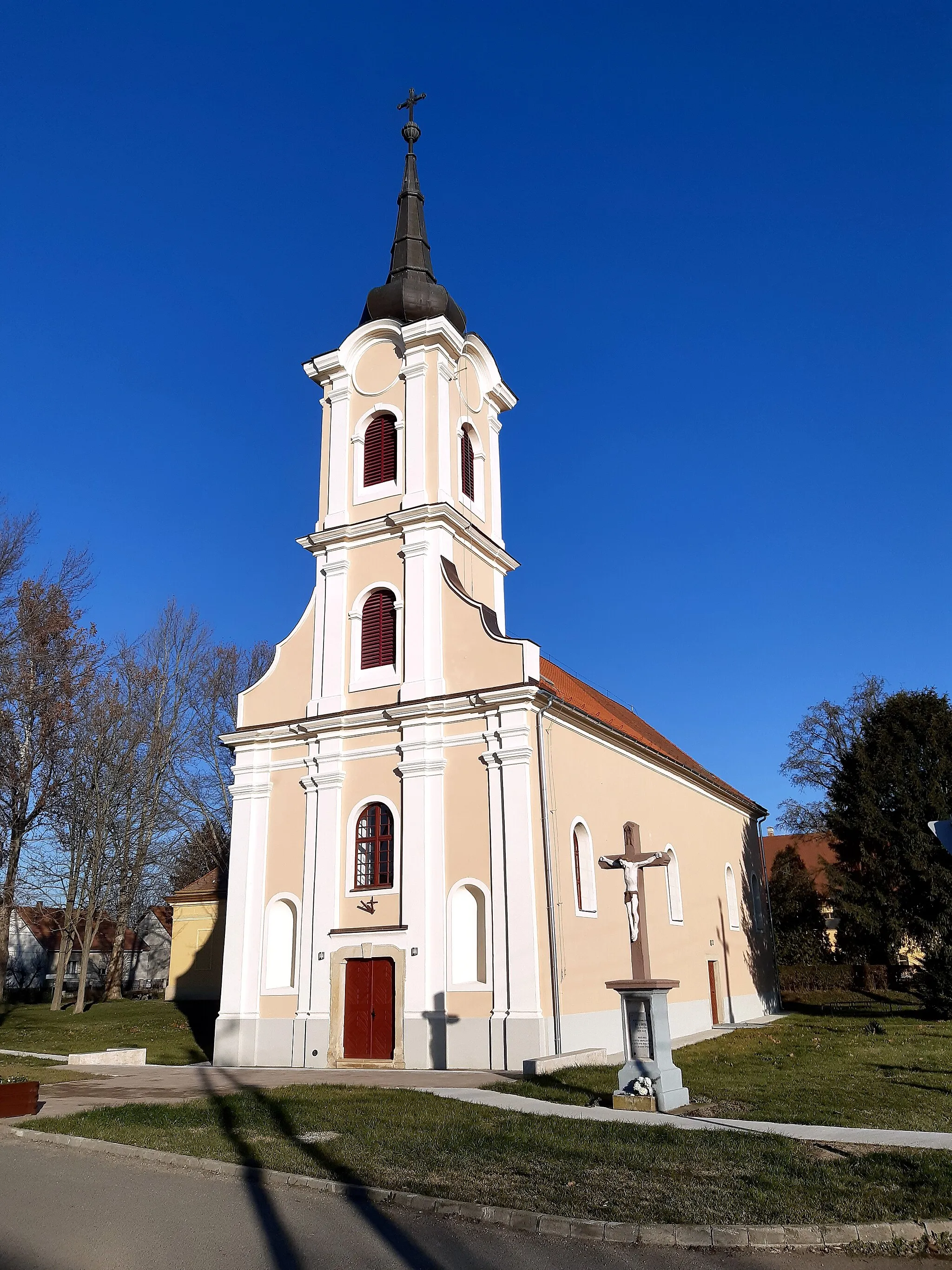 Photo showing: Szentlőrinci római katolikus templom