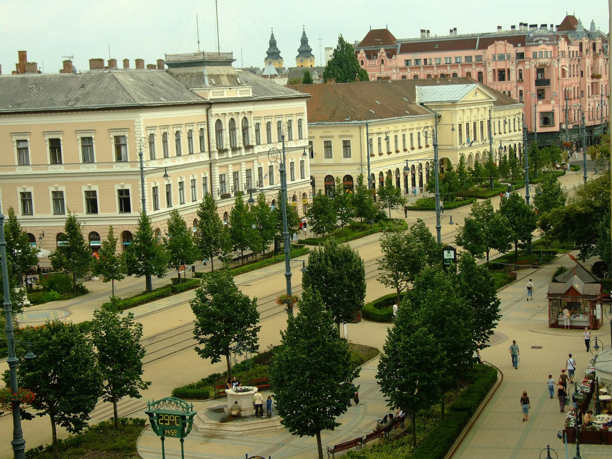 Photo showing: Piac Street 18 Piac Street 20 (Old Town Hall) in the center of Debrecen