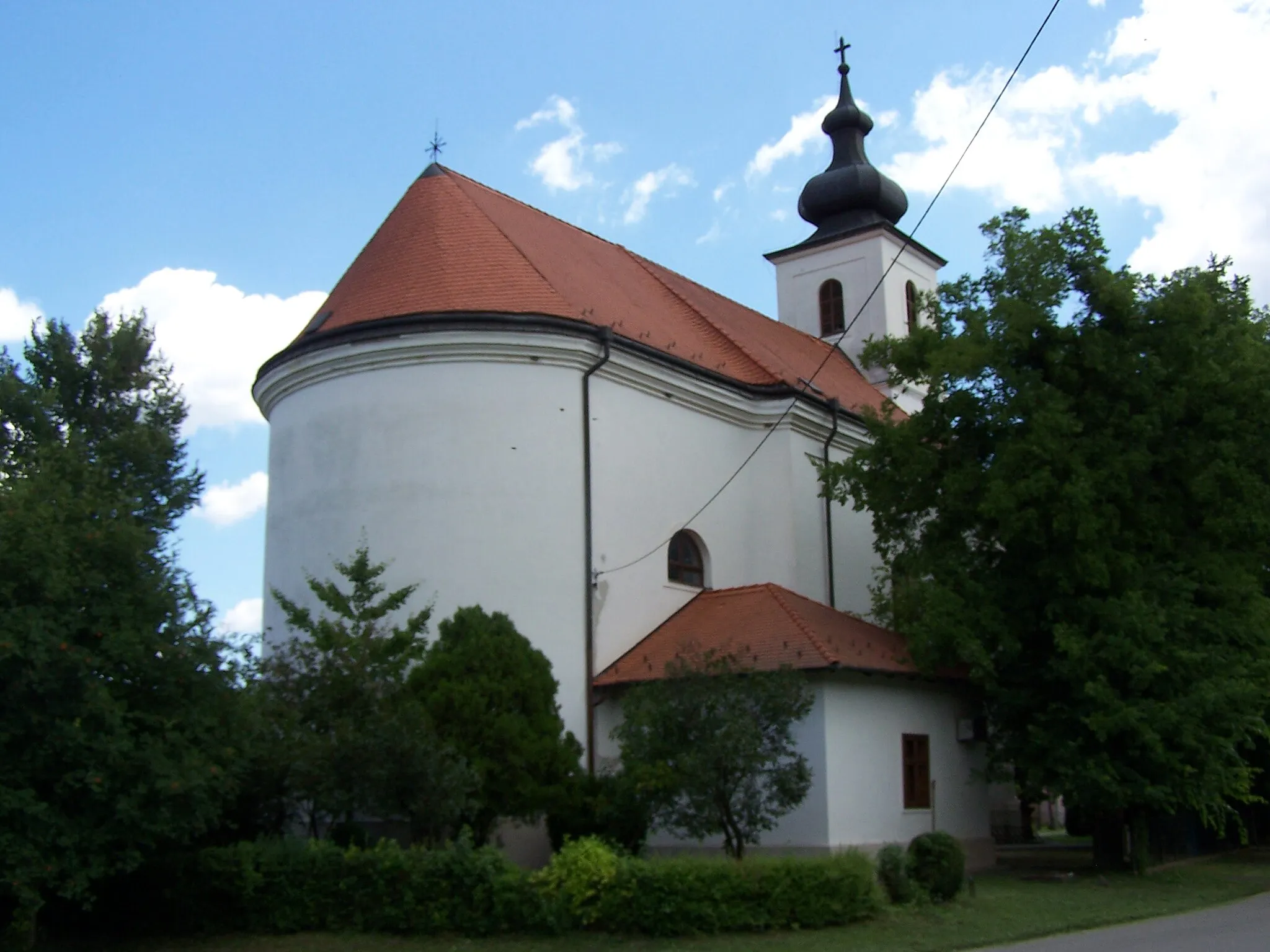 Photo showing: R. k. templom (Mindenszentek) (Heréd, Rákóczi u.)