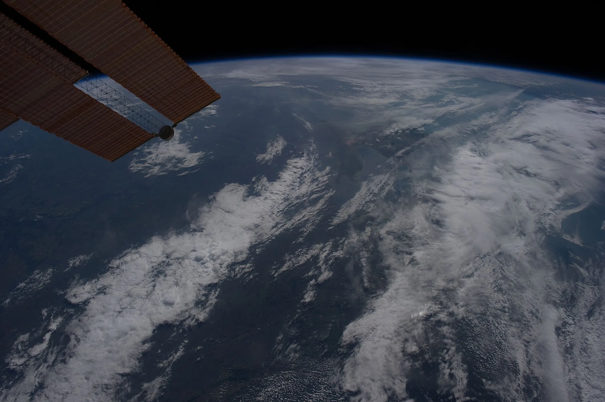 Photo showing: View of Earth taken during ISS Expedition 31.