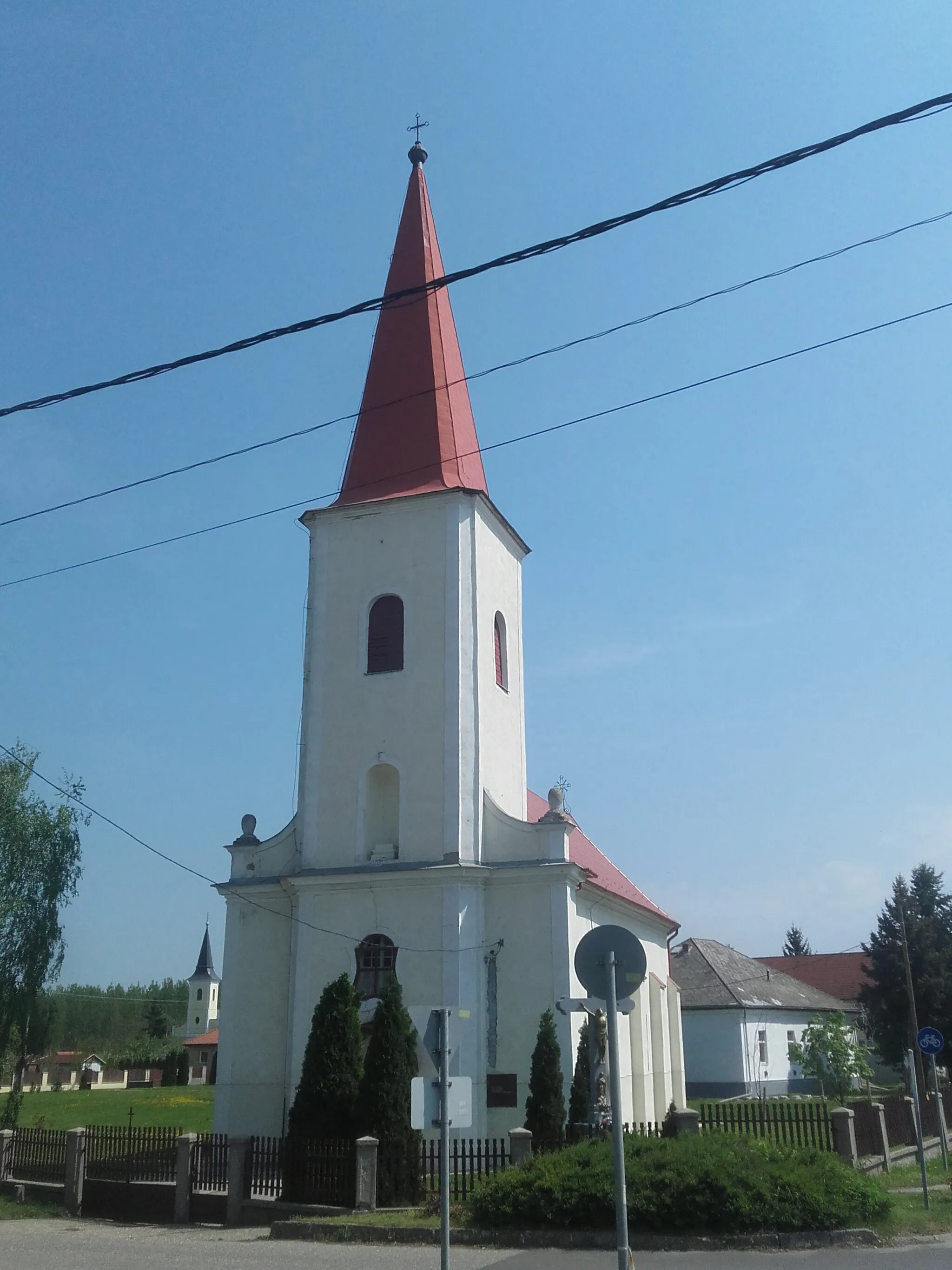 Photo showing: Roman Catholic Church of Sajószöged, Hungary, built in 1934.