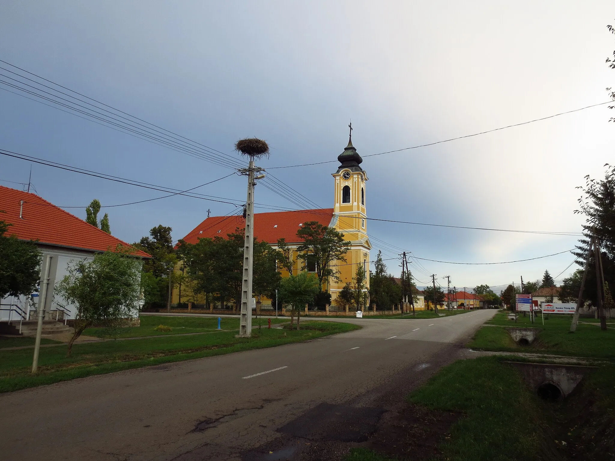 Photo showing: Church of Immaculate Conception in Tiszanána, Heves County, Hungary.