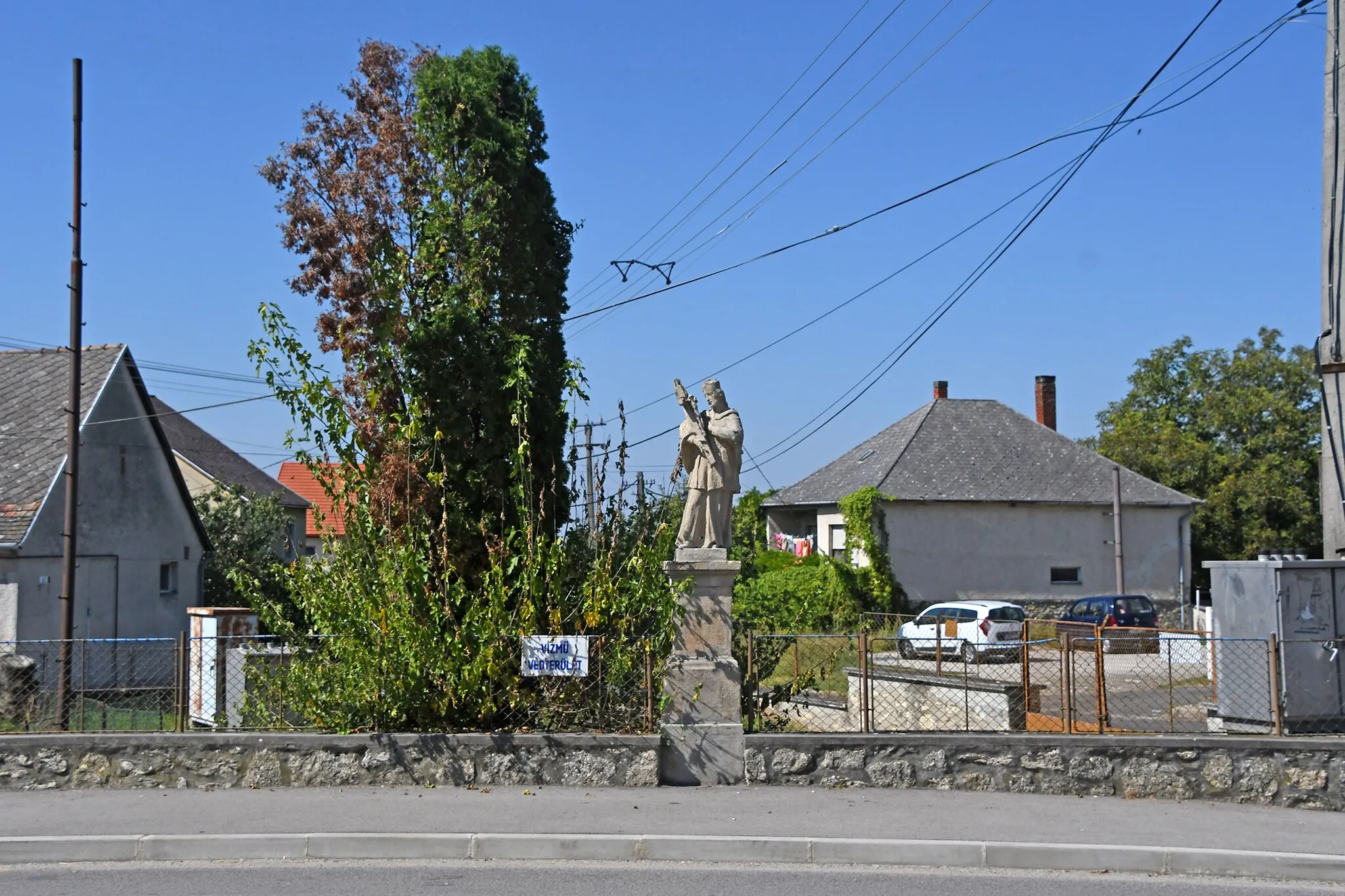 Photo showing: Statue of Saint John of Nepomuk in Csabrendek, Hungary