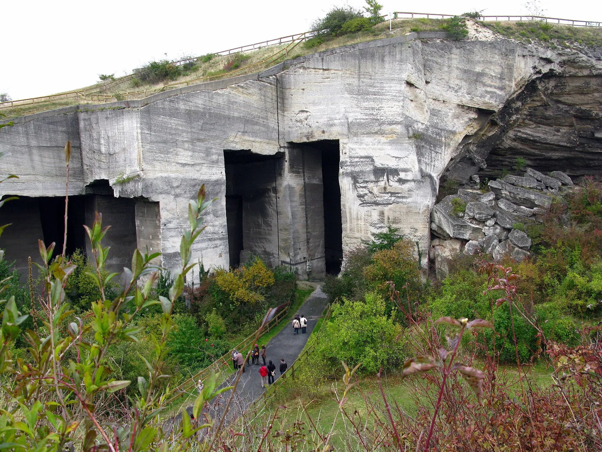 Photo showing: Previous Episcopal quarry of Fertőrákos near Lake Neusiedl, County Győr-Moson-Sopron / Hungary / EU.