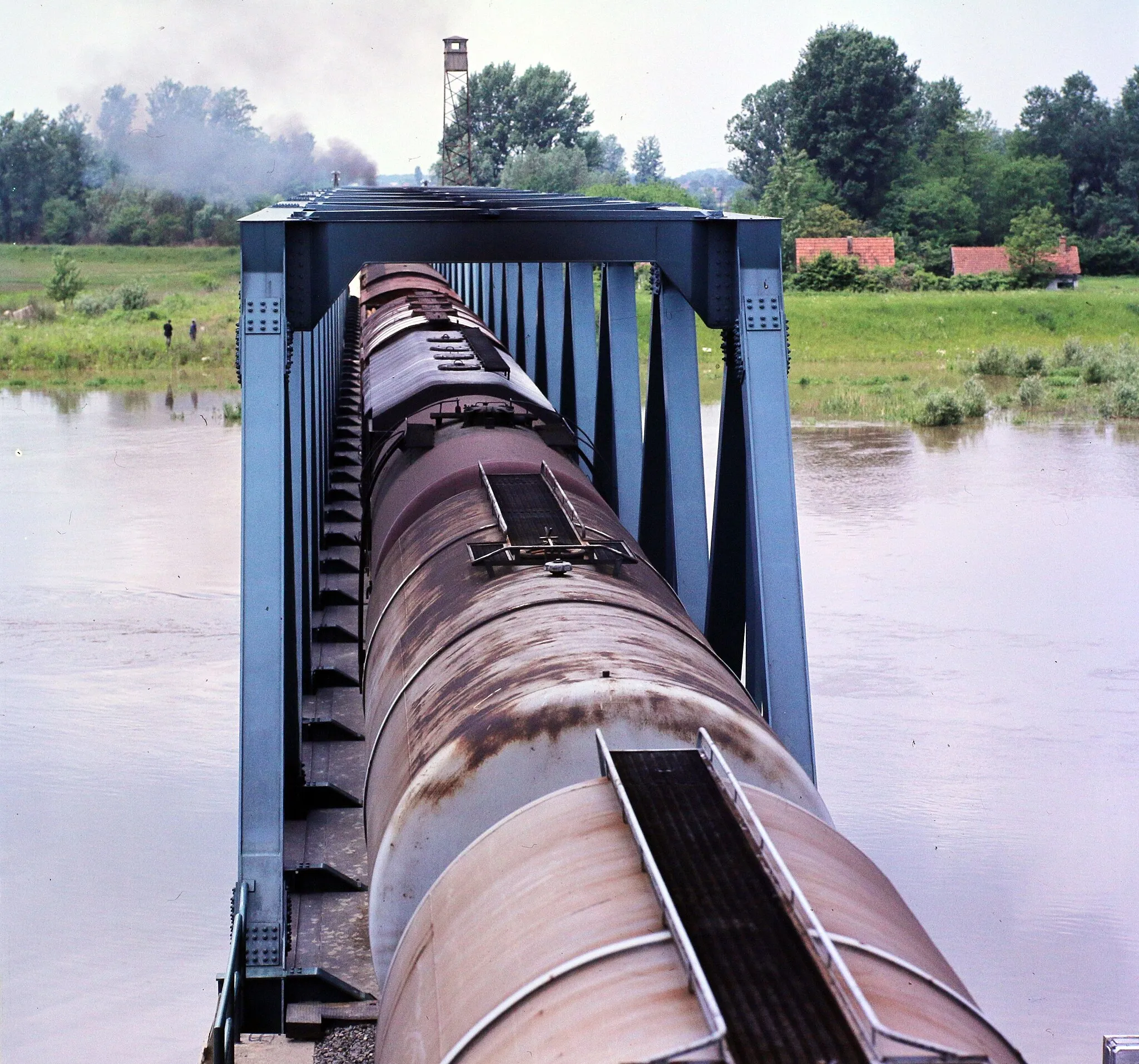 Photo showing: a Mura folyó vasúti hídja.