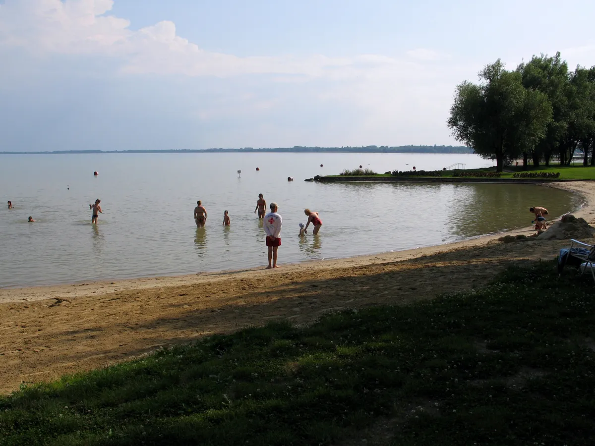 Photo showing: Vonyarc? (inkább) 'Libás strand' Keszthelyen, Balaton. Foto by Victor Belousov