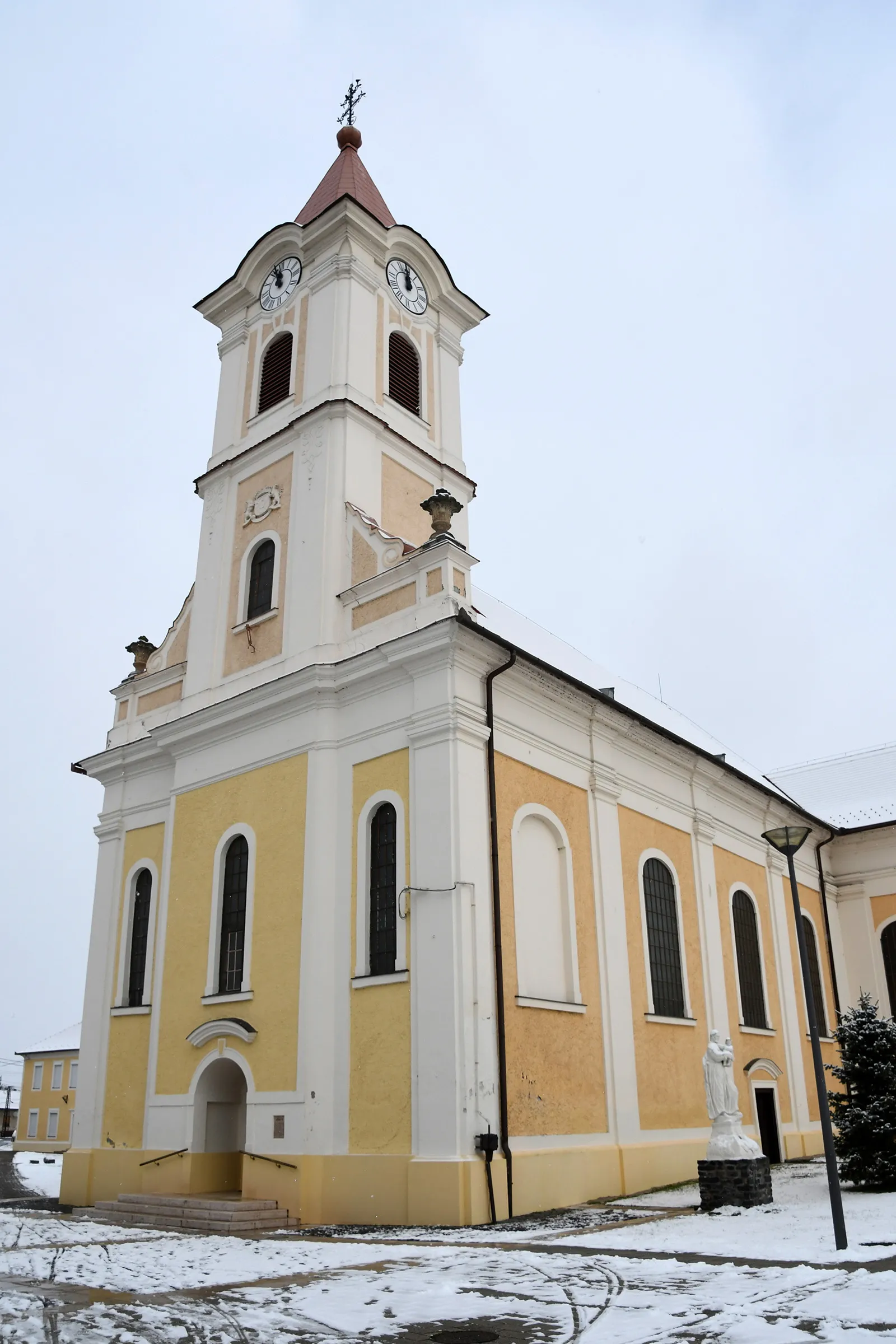 Photo showing: Roman Catholic church in Zalaszentgrót, Hungary