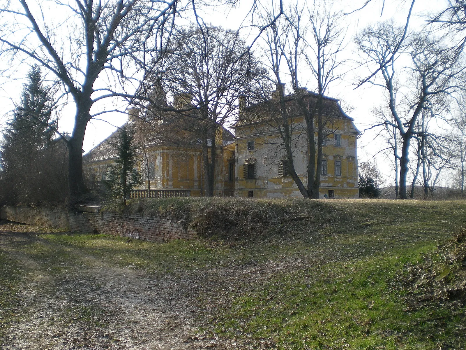 Photo showing: v. Prónay-kastély (Acsa, Petőfi u.)