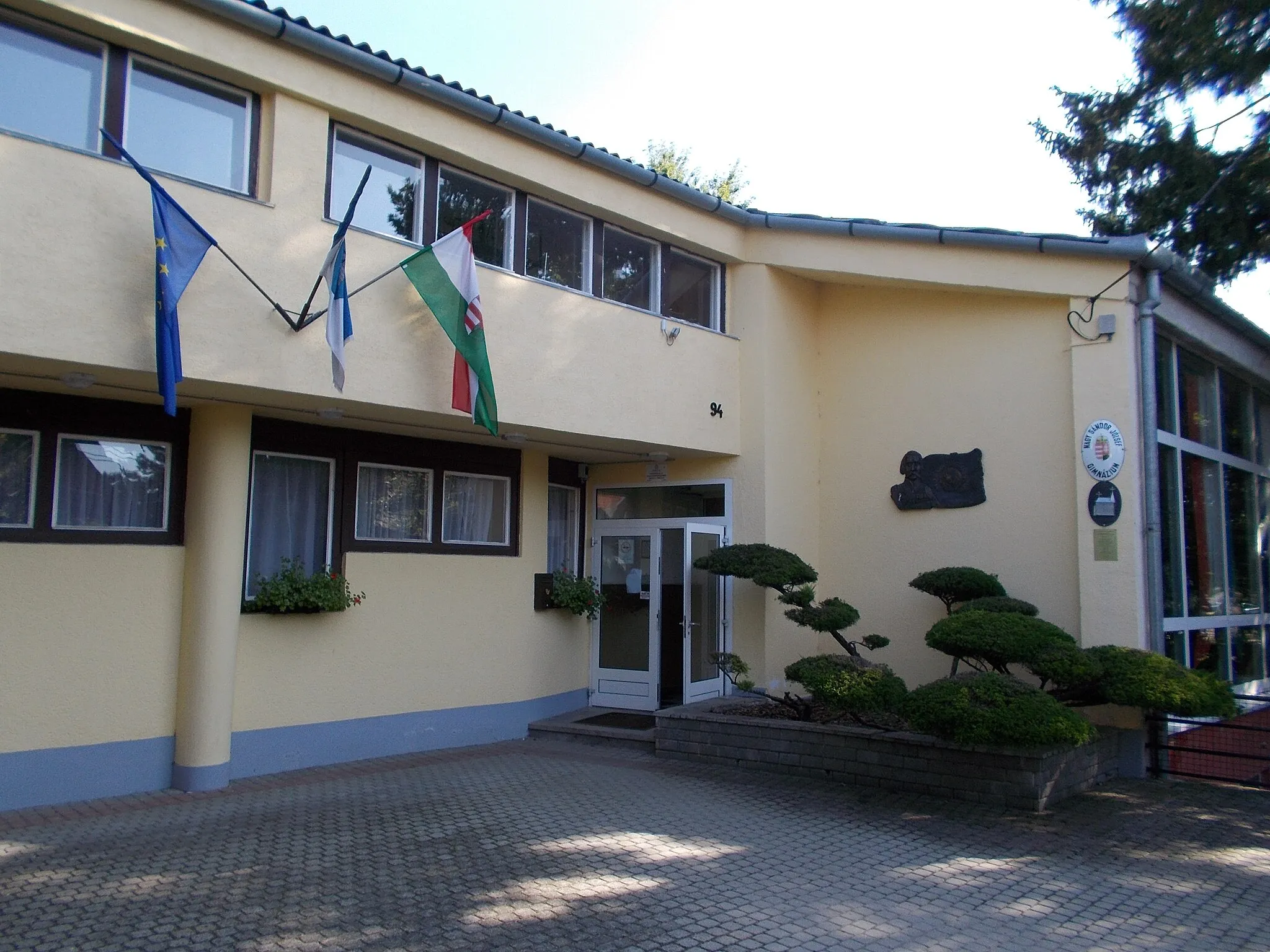 Photo showing: Nagysándor High School. - Széchenyi Street, Budakeszi, Pest County, Hungary.