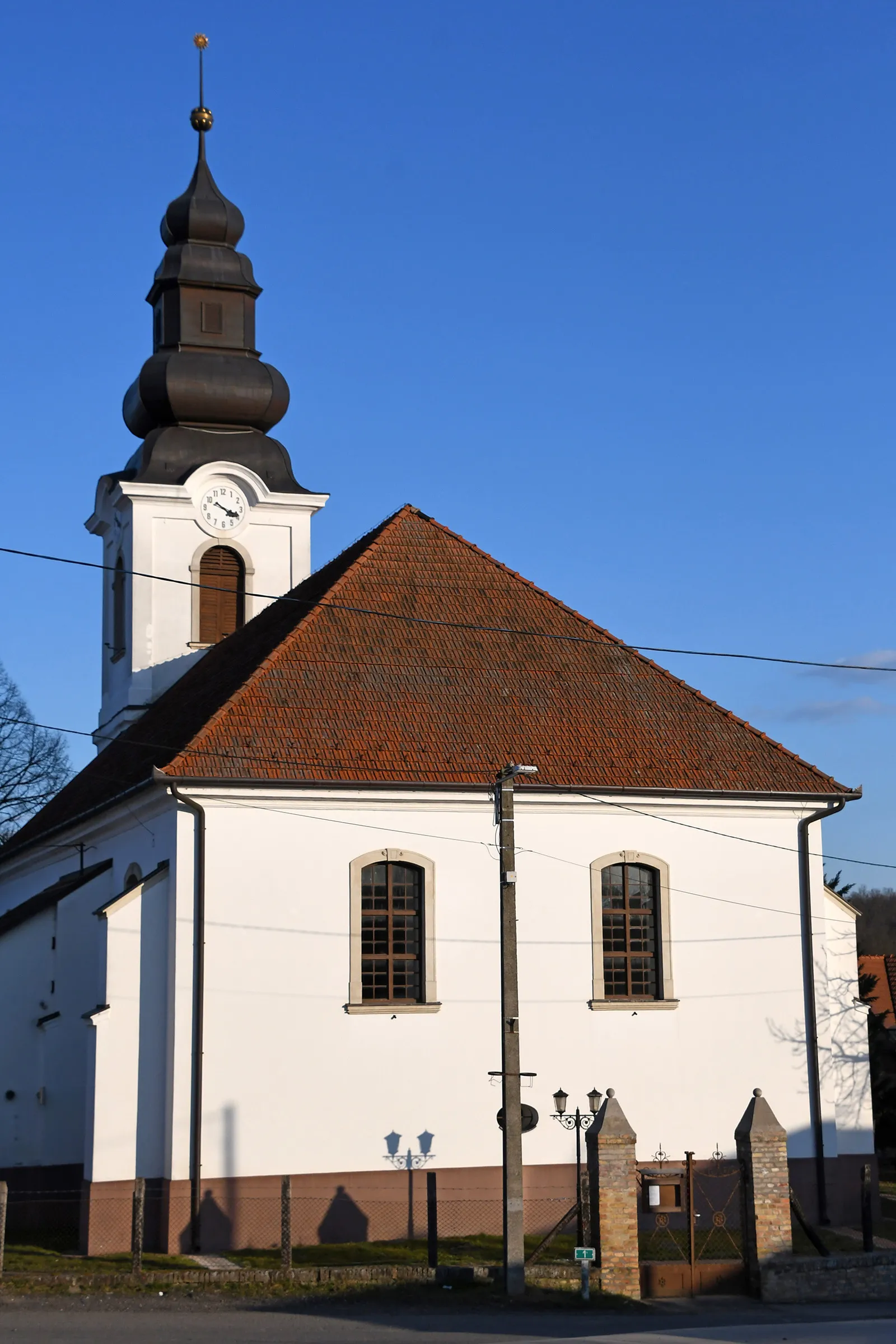 Photo showing: Reformed church (Gomba)