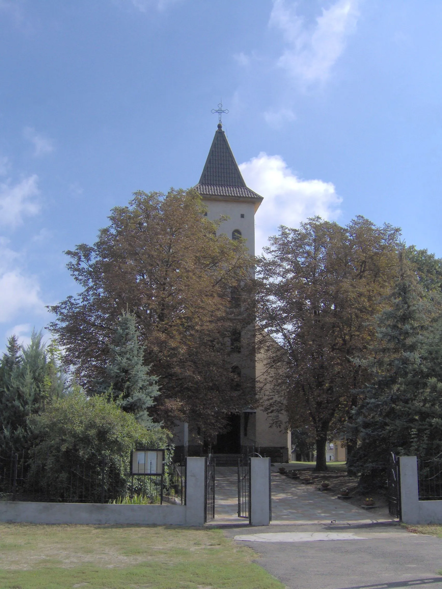 Photo showing: Inárcs, római katolikus templom