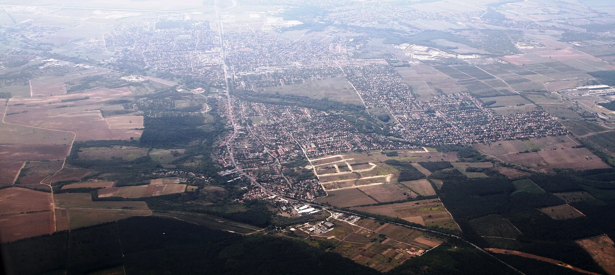 Photo showing: Aerial view over Kerepes in Pest county, Hungary (North of Budapest)