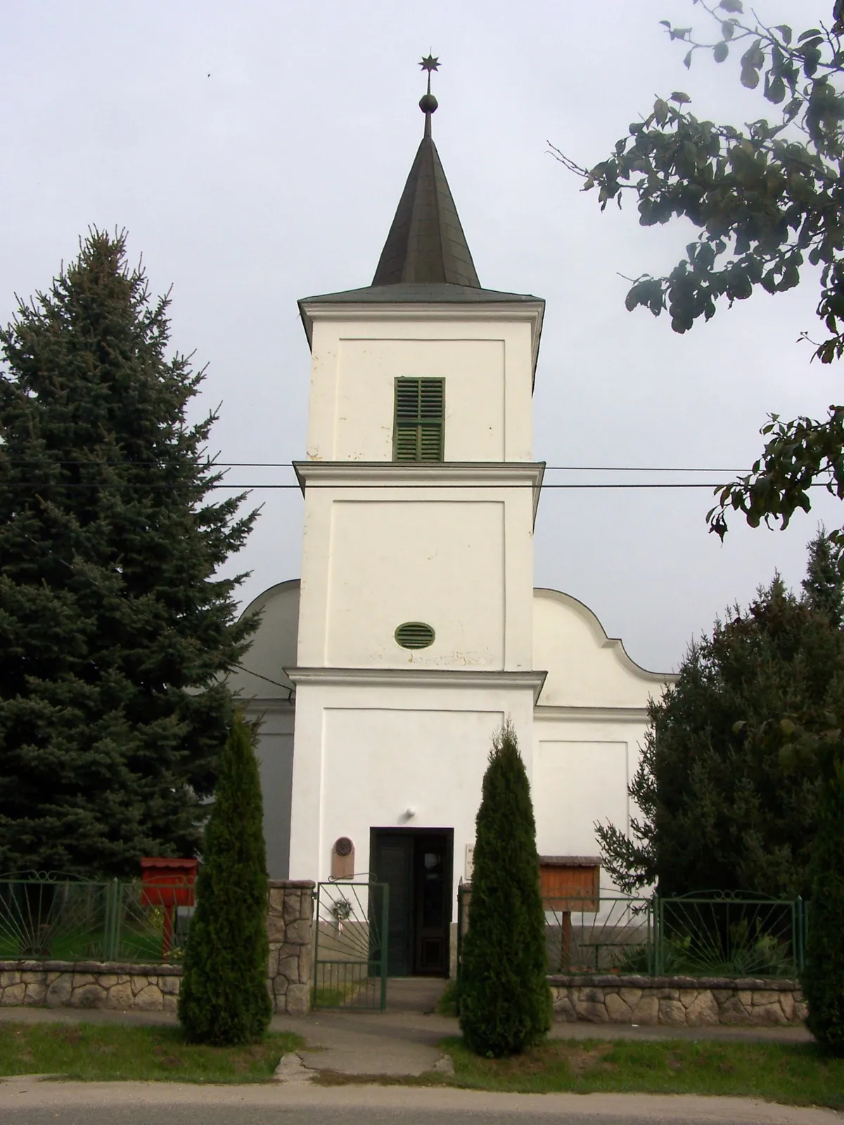 Photo showing: Református templom (Nyáregyháza, Nyáry Pál u.)