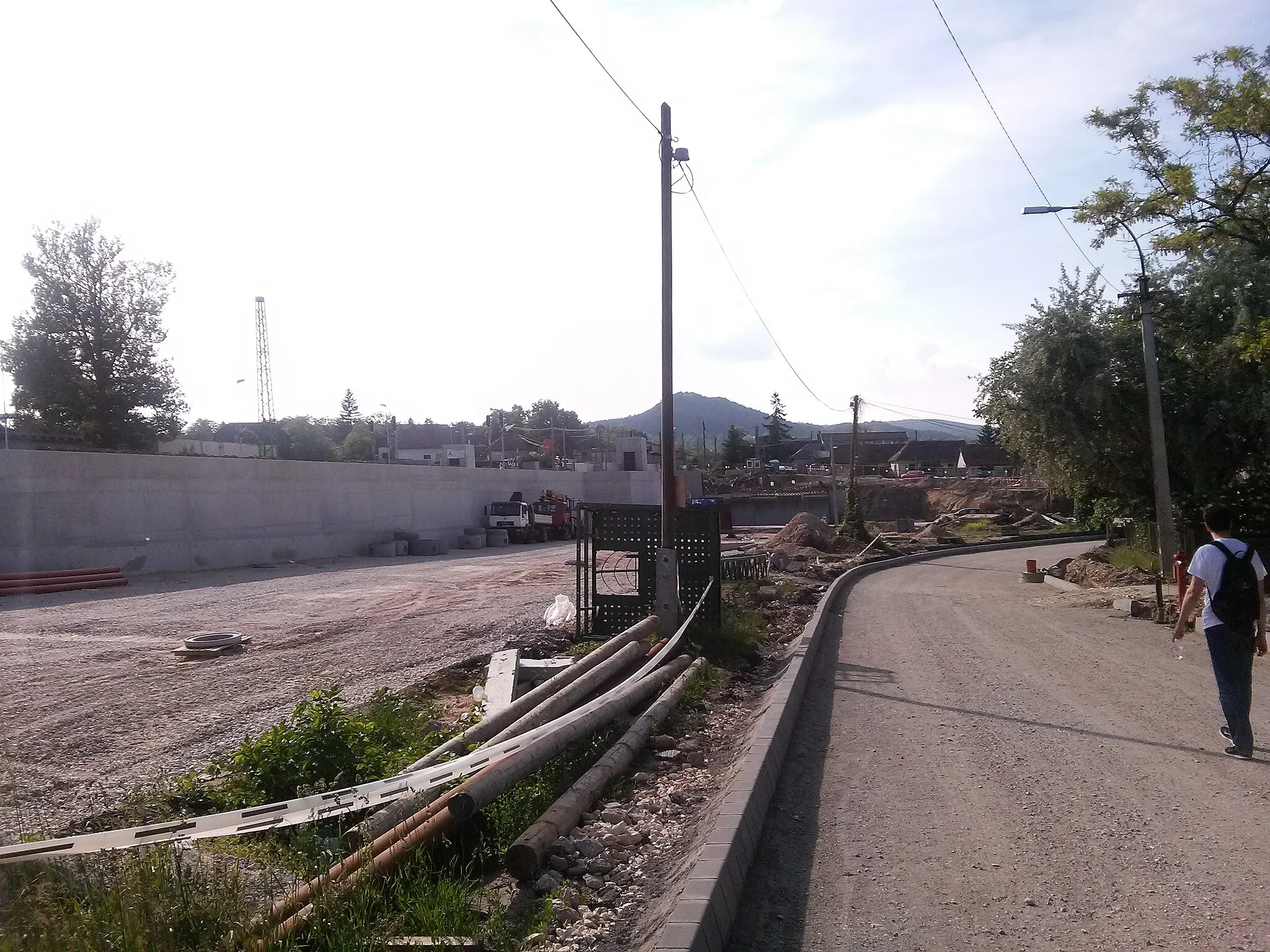 Photo showing: Pilisvörösvár railway station construction works in May 2015