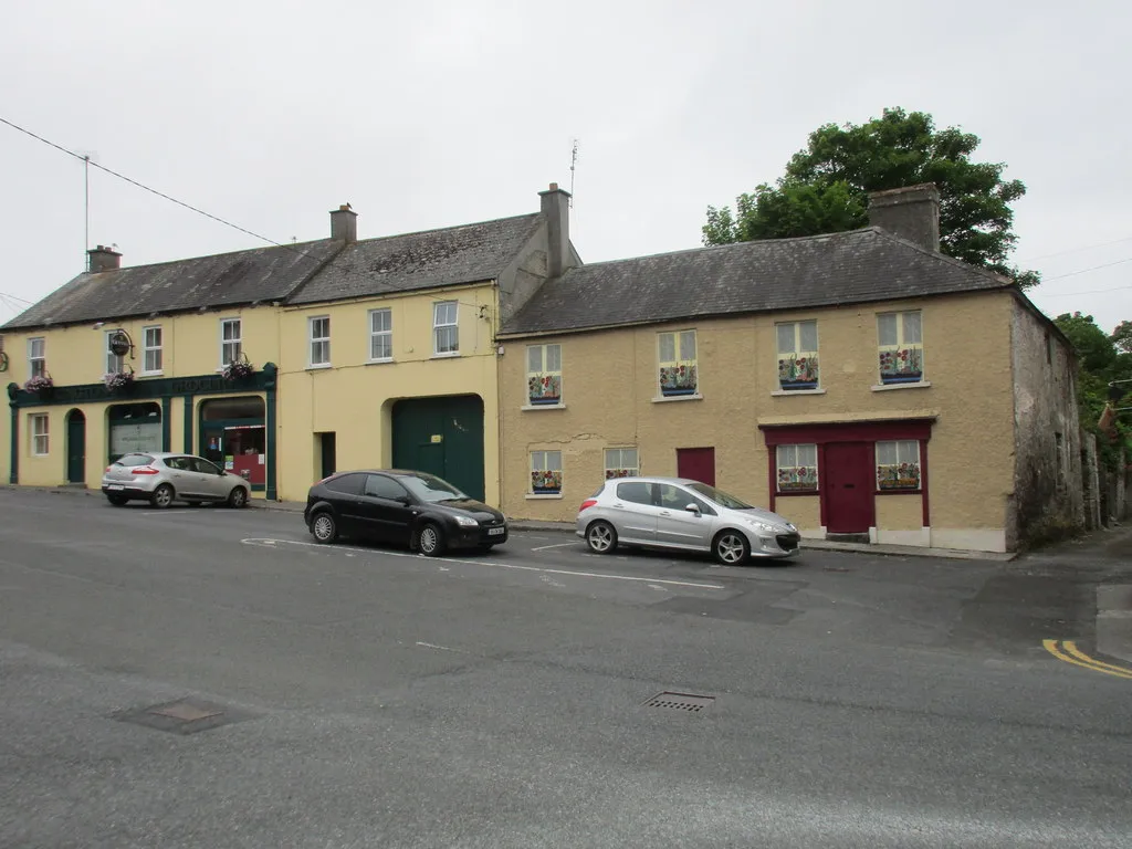 Photo showing: High Street, Birr