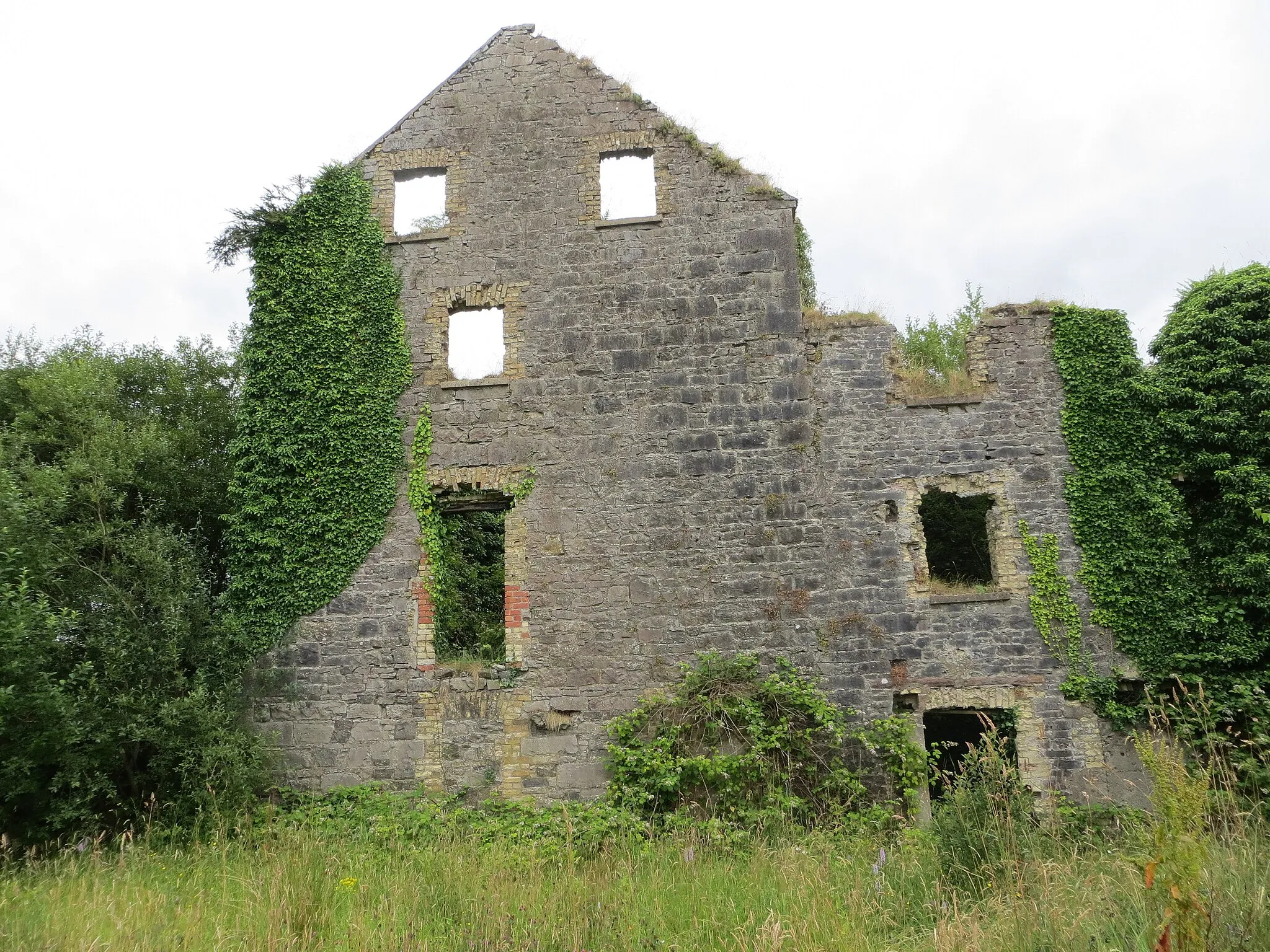 Photo showing: This object is indexed in the National Inventory of Architectural Heritage of Ireland under the registration number 32314040 Geographic information system of the National Monuments Service: Historic Environment Viewer – Main record.