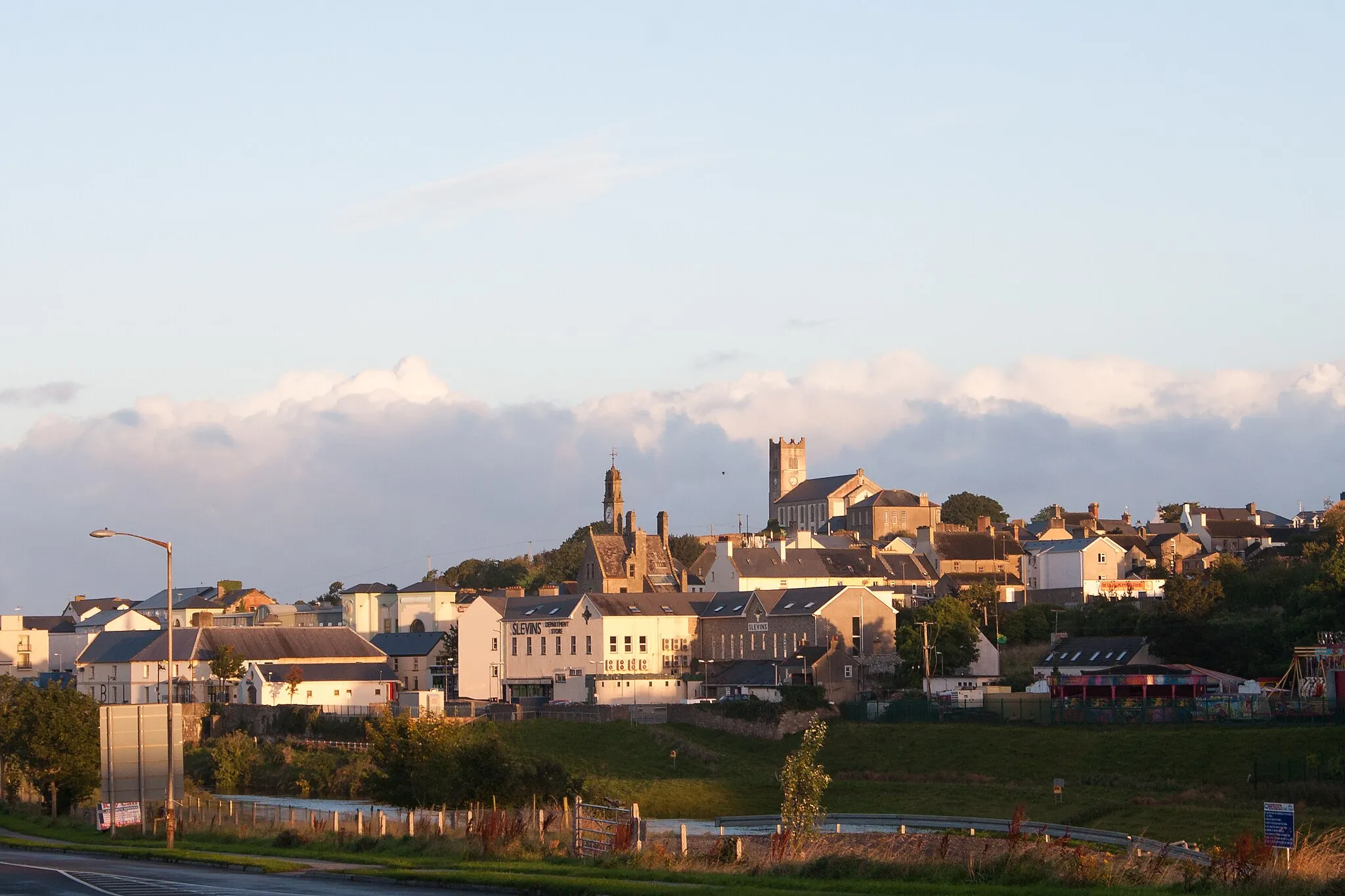 Photo showing: Ballyshannon in the morning sun.