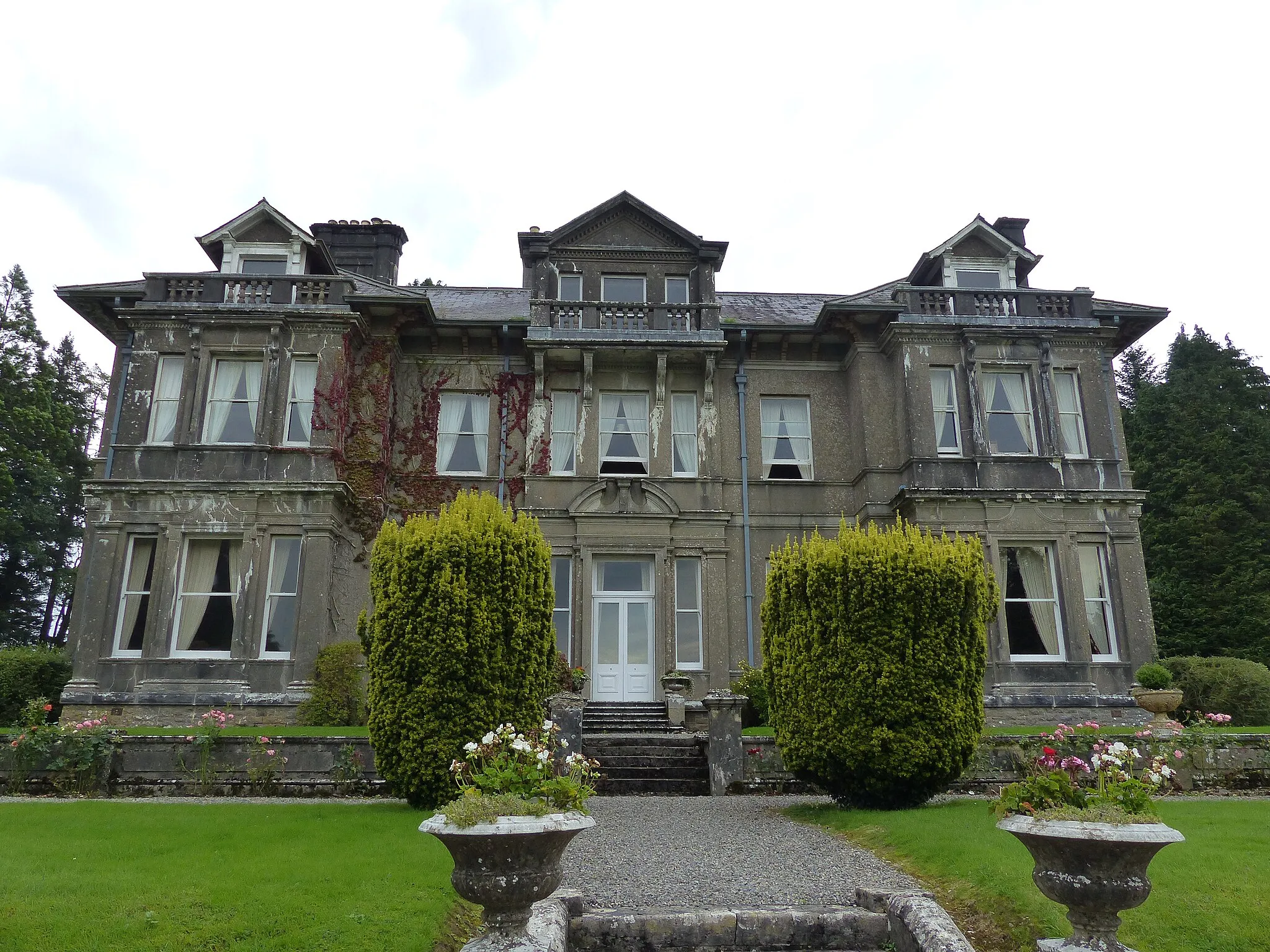 Photo showing: Castlerea, Clonalis House.