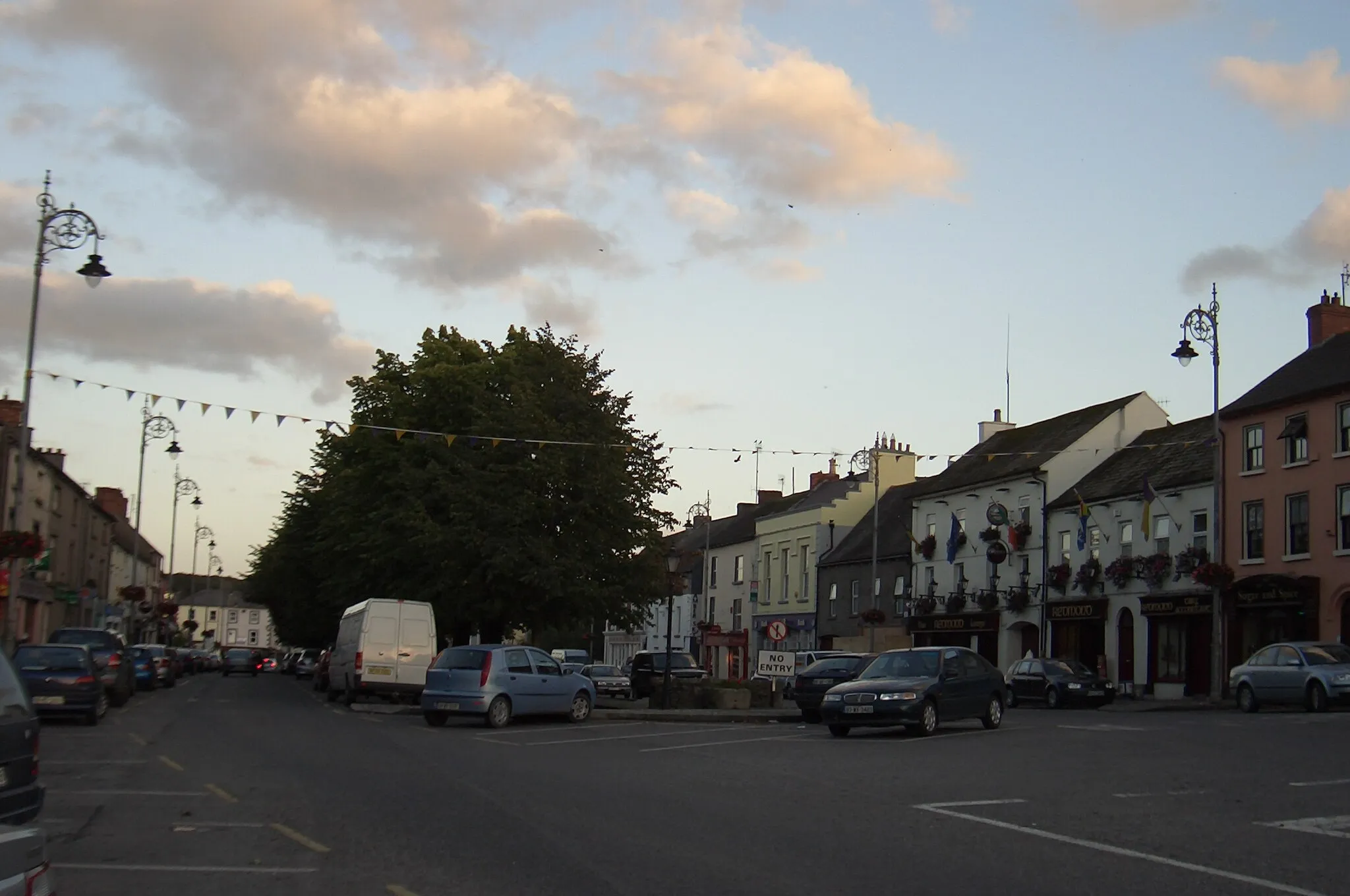 Photo showing: Main Street, Bunclody