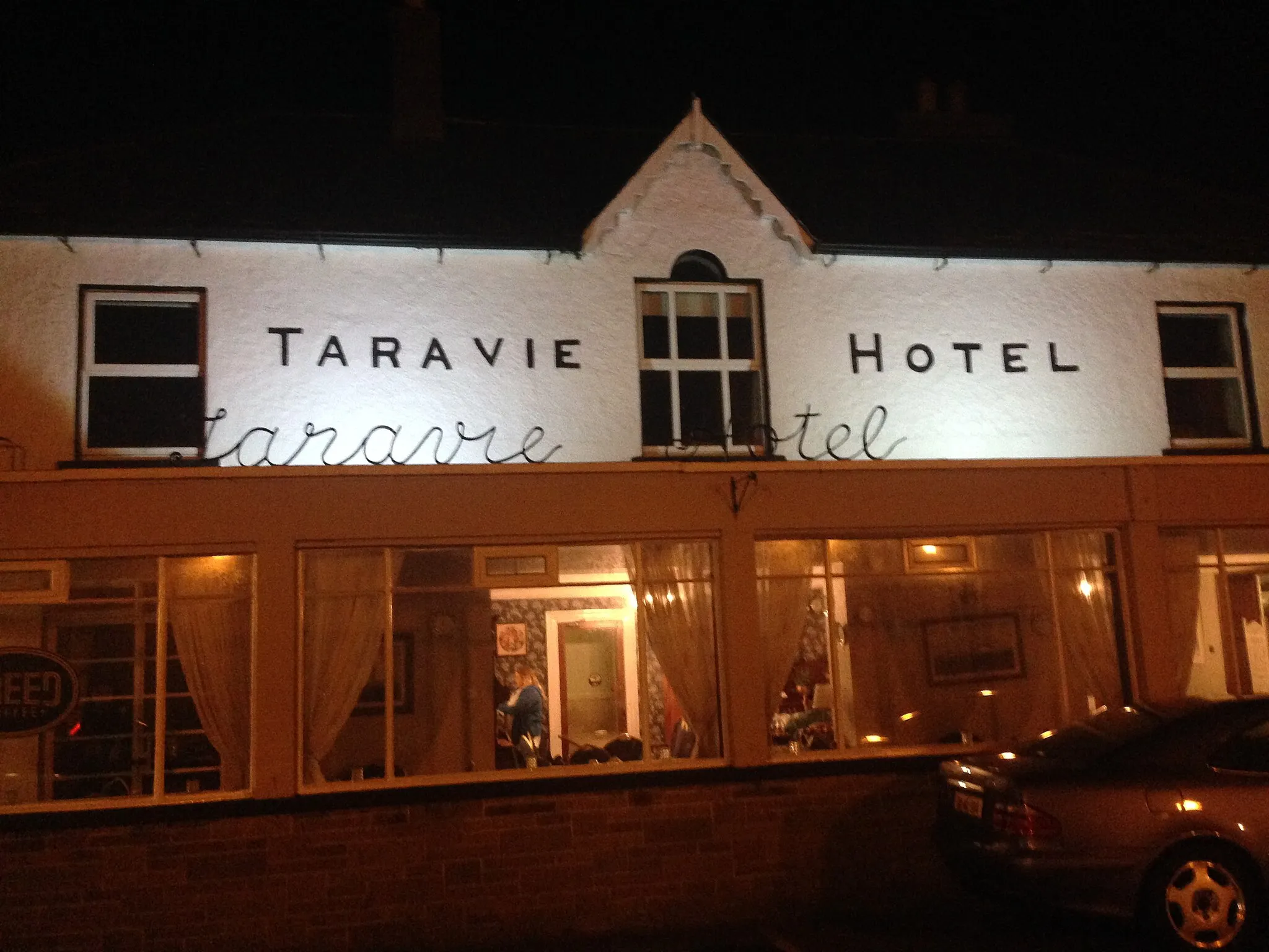 Photo showing: The Taravie Hotel in Courtown in December 2017.