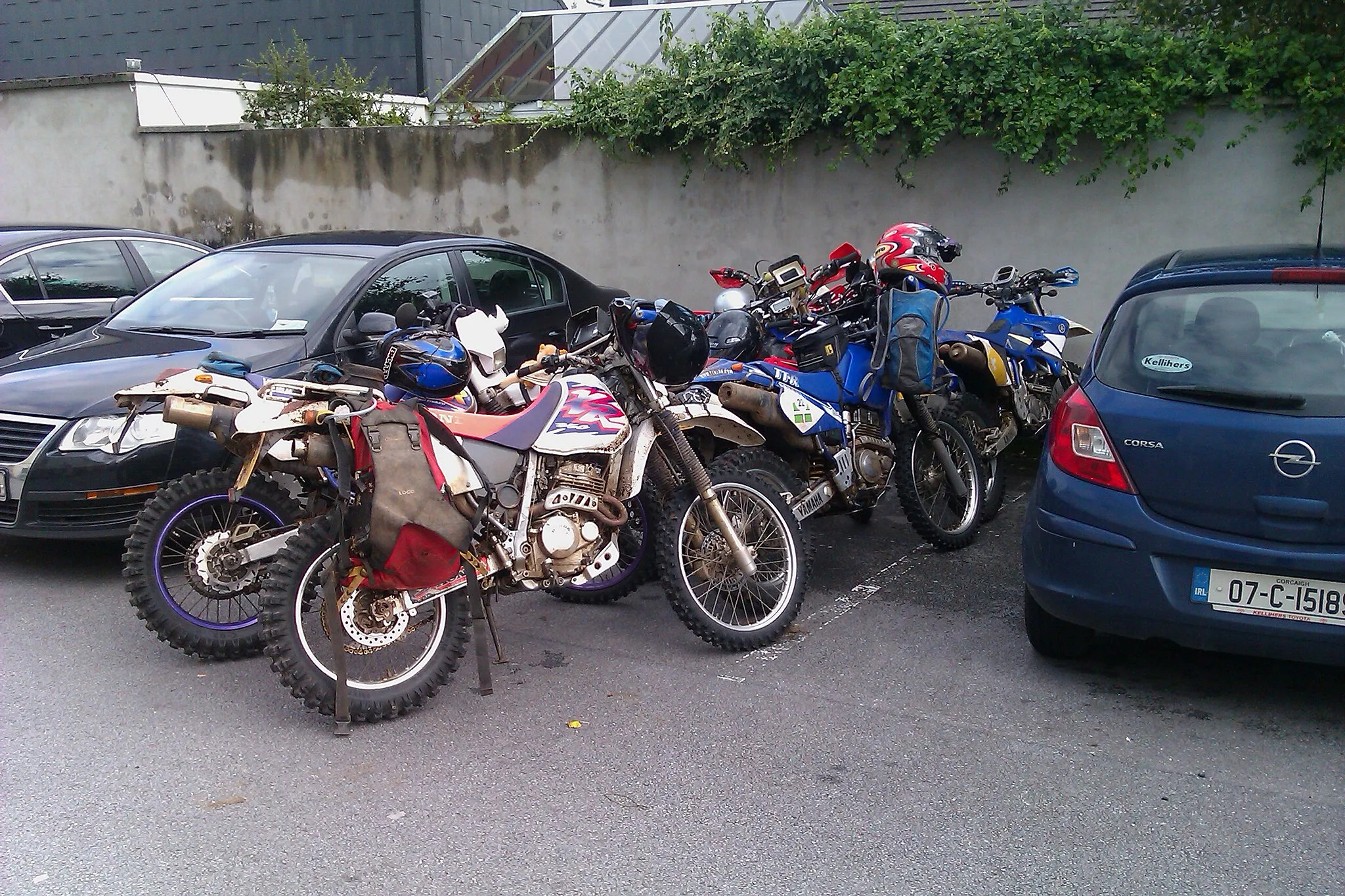 Photo showing: Dingle - dirt bikes