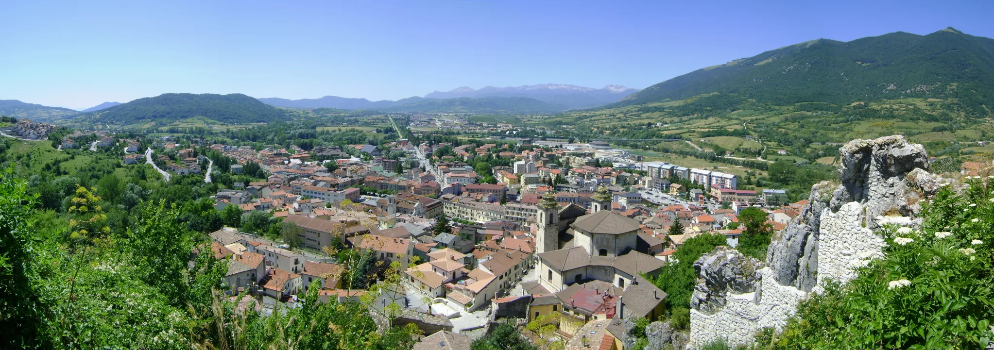 Photo showing: View of Castel di Sangro, in the province of L'Aquila, Abruzzo