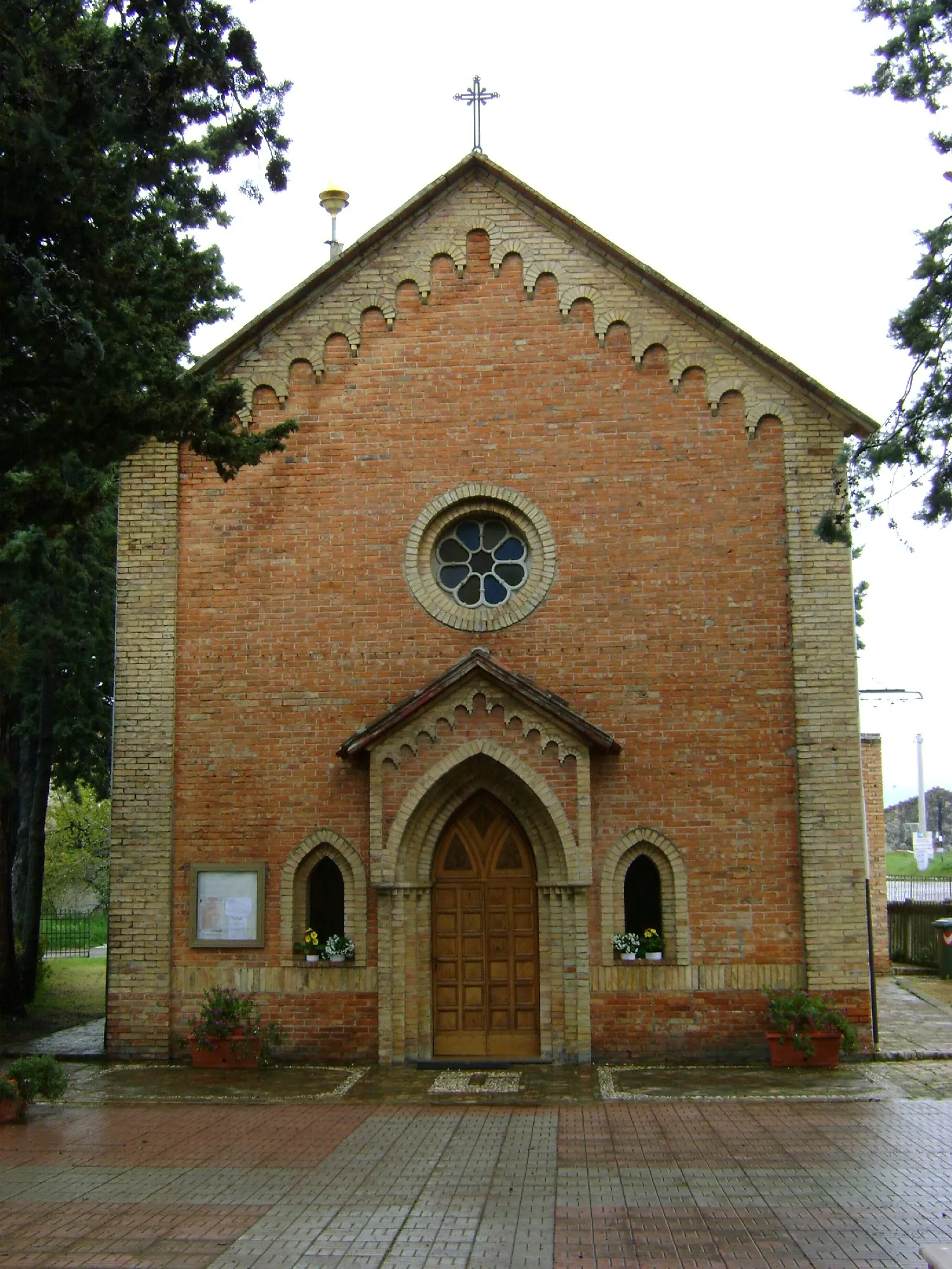 Photo showing: The façade romanesque of the church of St. Rocco, Castel Frentano, province of Chieti.