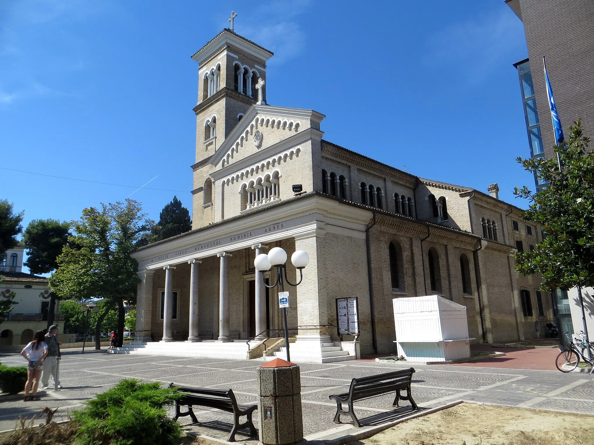 Photo showing: Chiesa di Sant'Agnese a Pineto