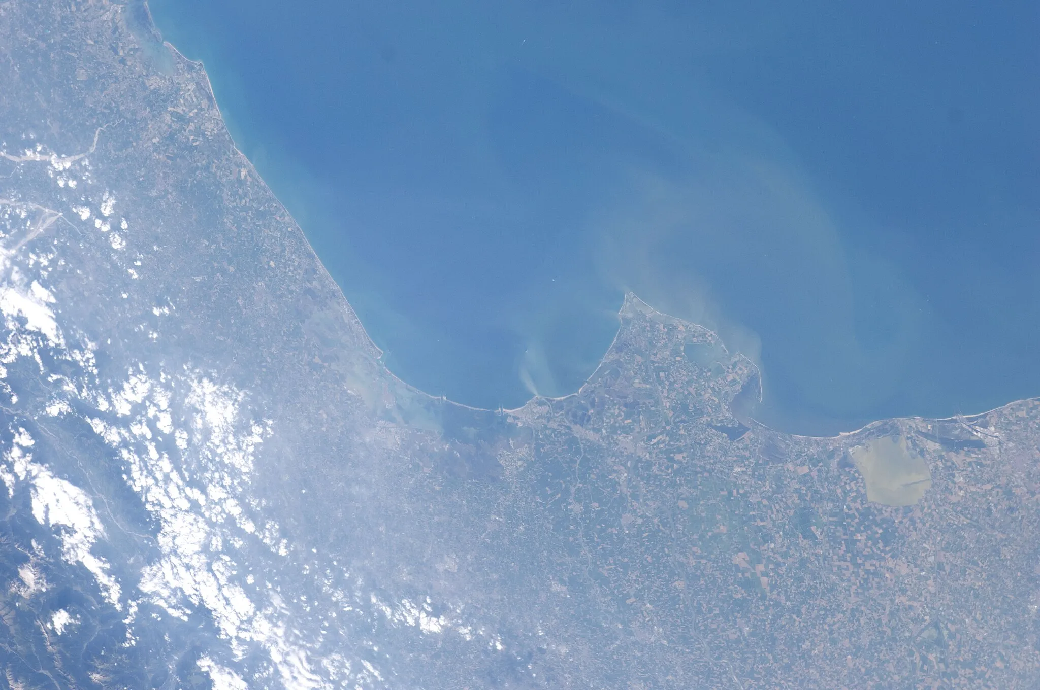 Photo showing: View of Italy taken during ISS Expedition 28.