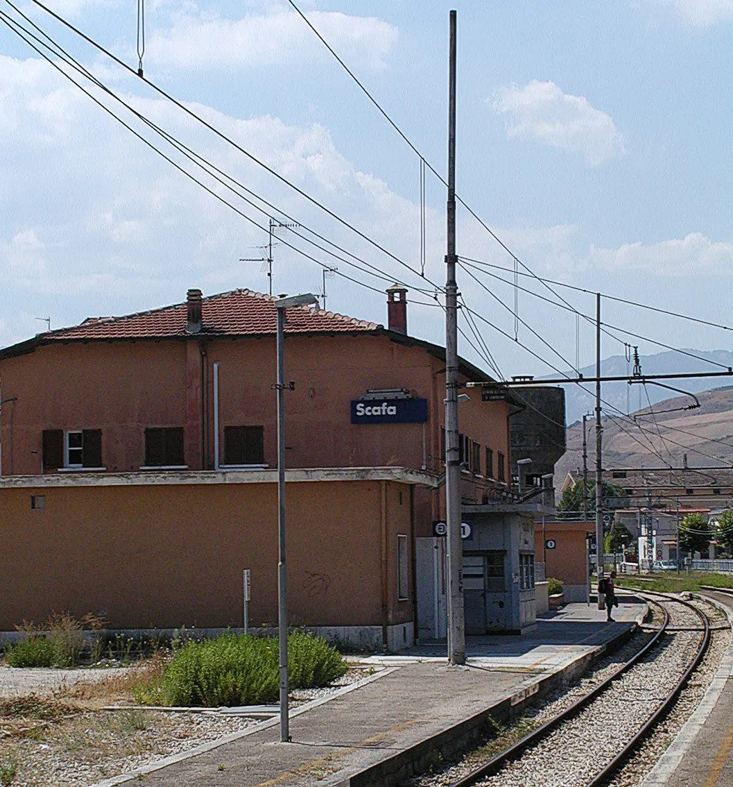 Photo showing: Statione di Scafa