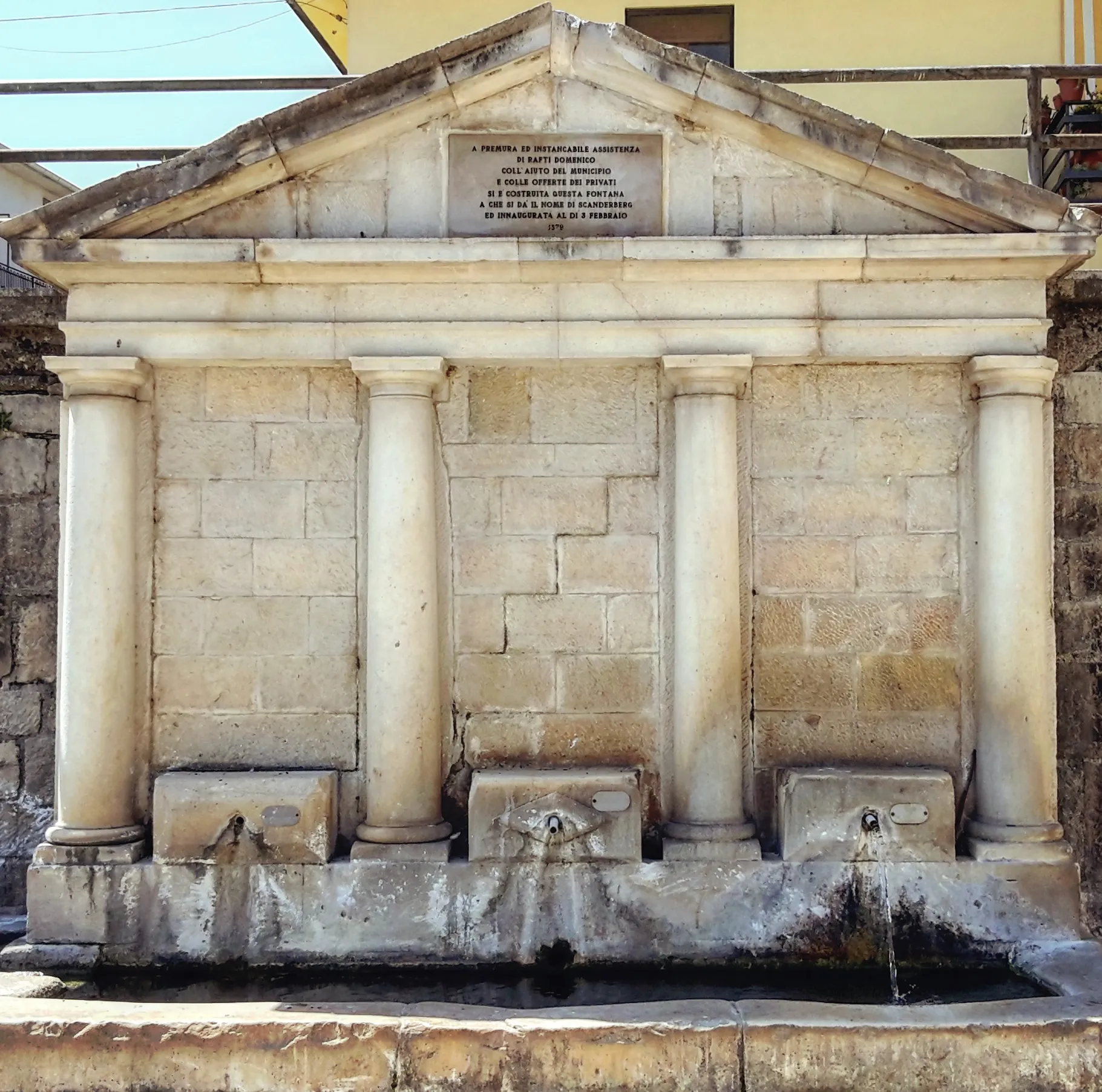Photo showing: Maschito, fontana Skanderbeg