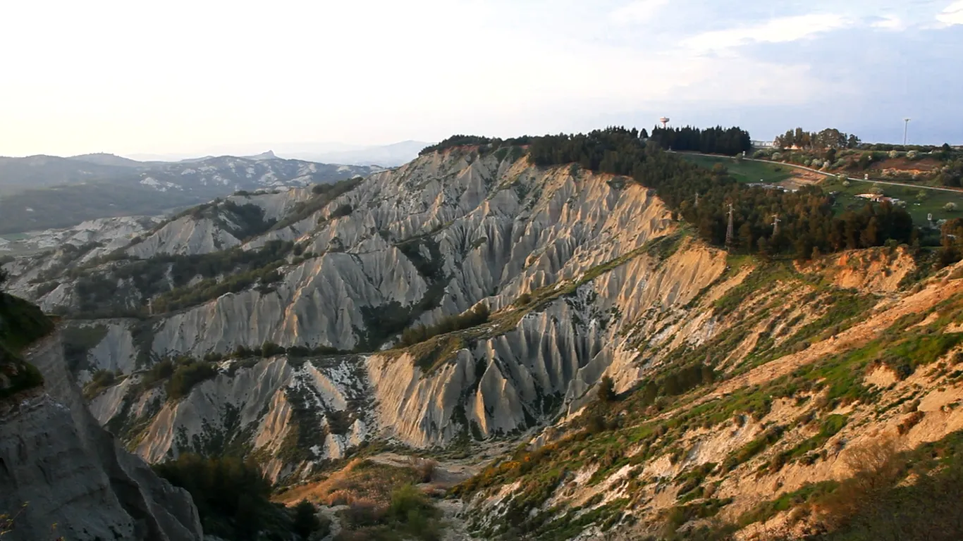 Photo showing: Vista dei Calanchi di Montalbano Jonico