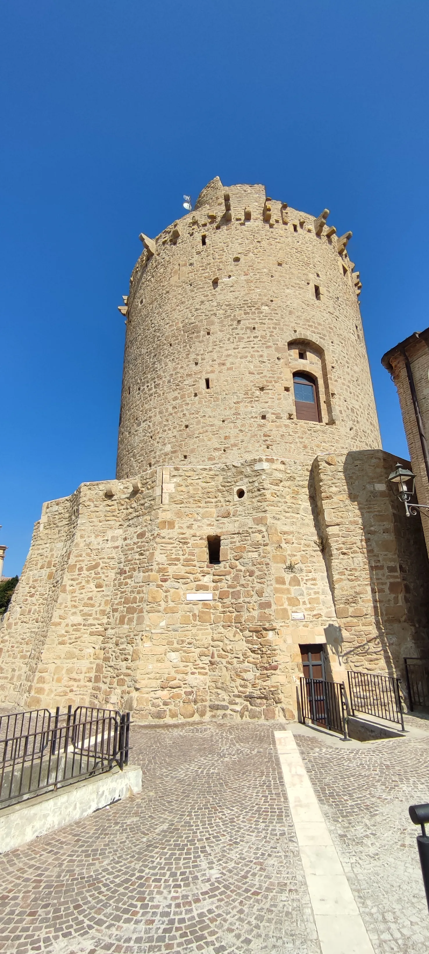 Photo showing: The tower