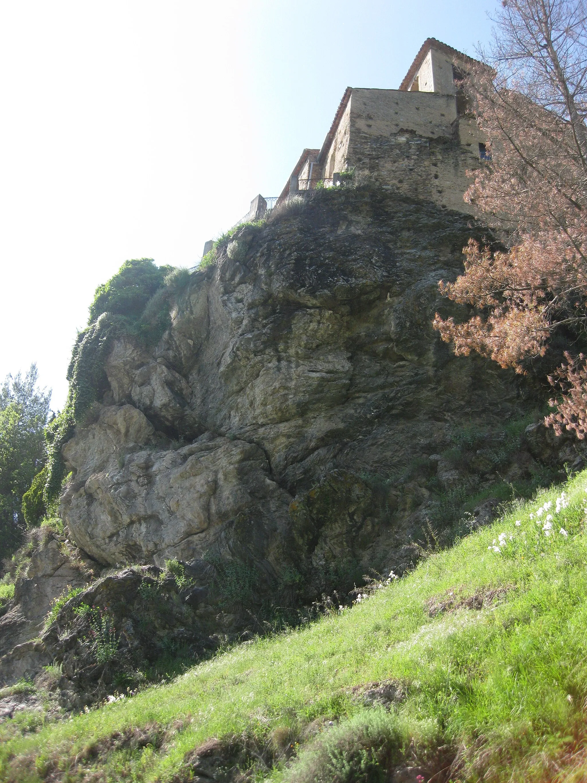 Photo showing: Il masso su cui poggia il Convento di San Francesco di Paola, Pedace