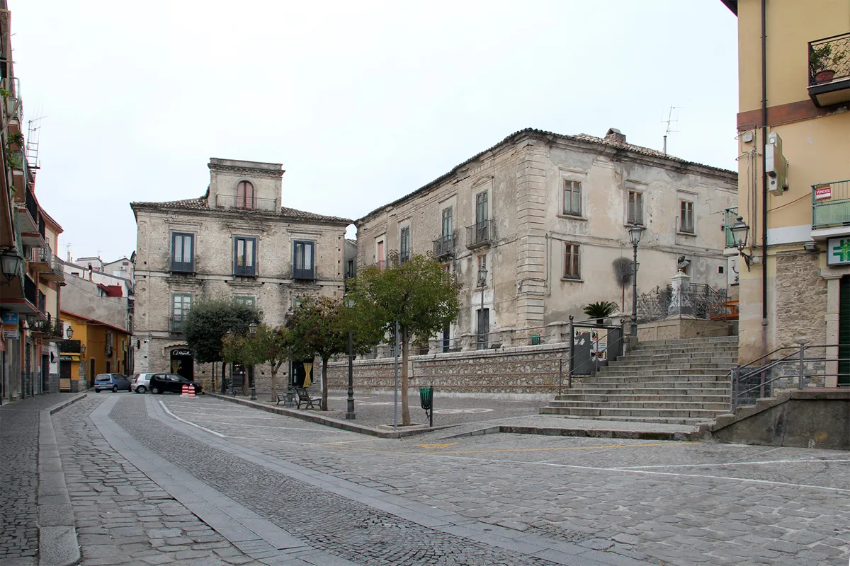 Photo showing: Piazza Filottete, Petilia Policastro (Foto Franco Mascaro)