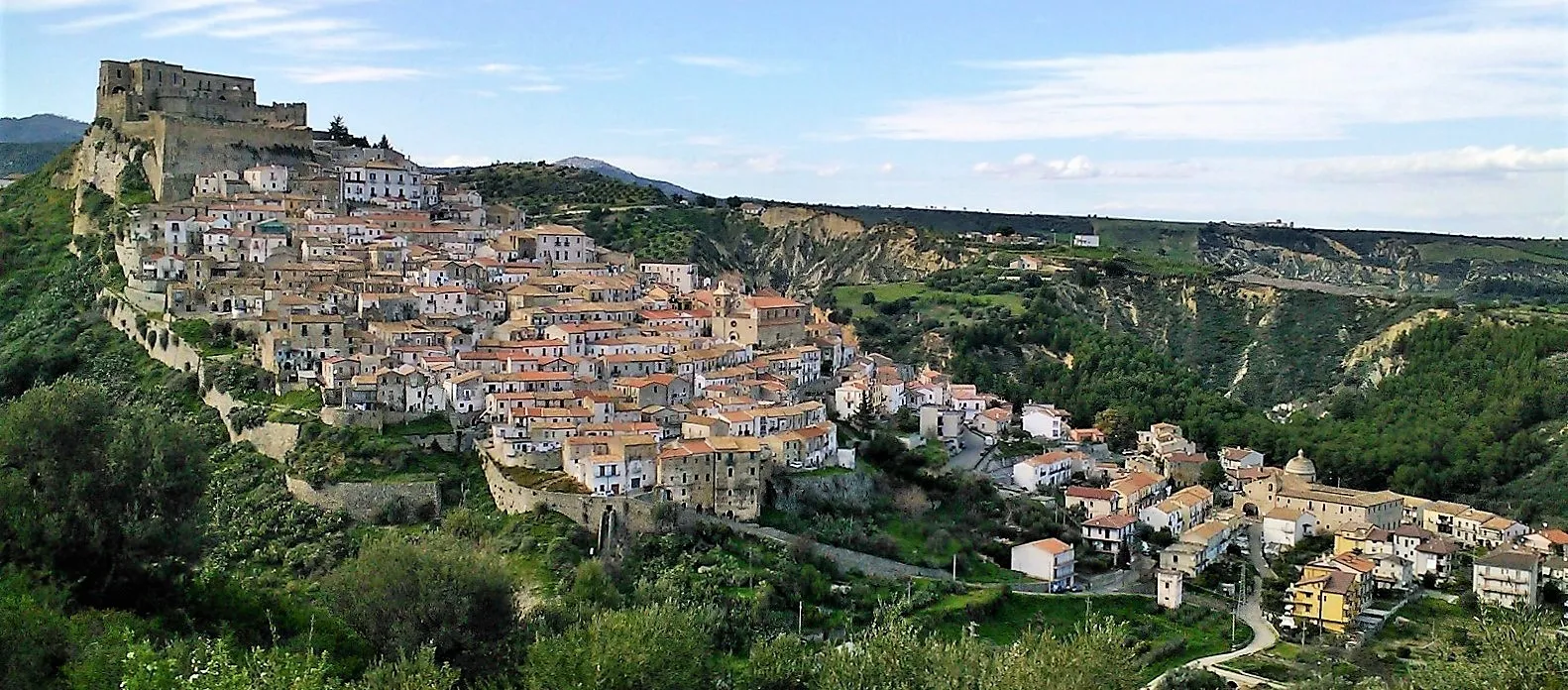 Photo showing: Rocca Imperiale - Vista panoramica del borgo medievale