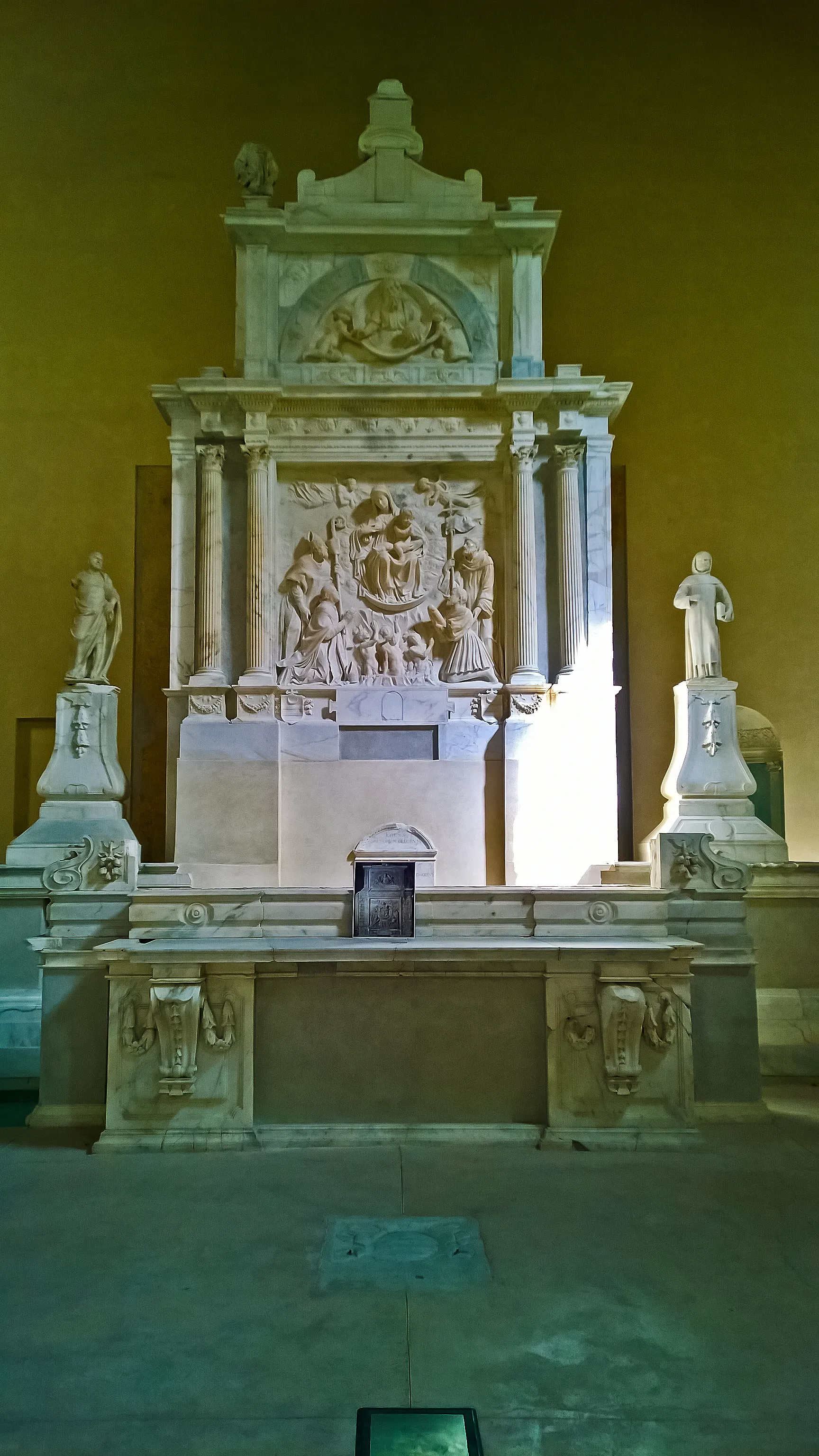 Photo showing: Altare di Sant'Aniello a Caponapoli