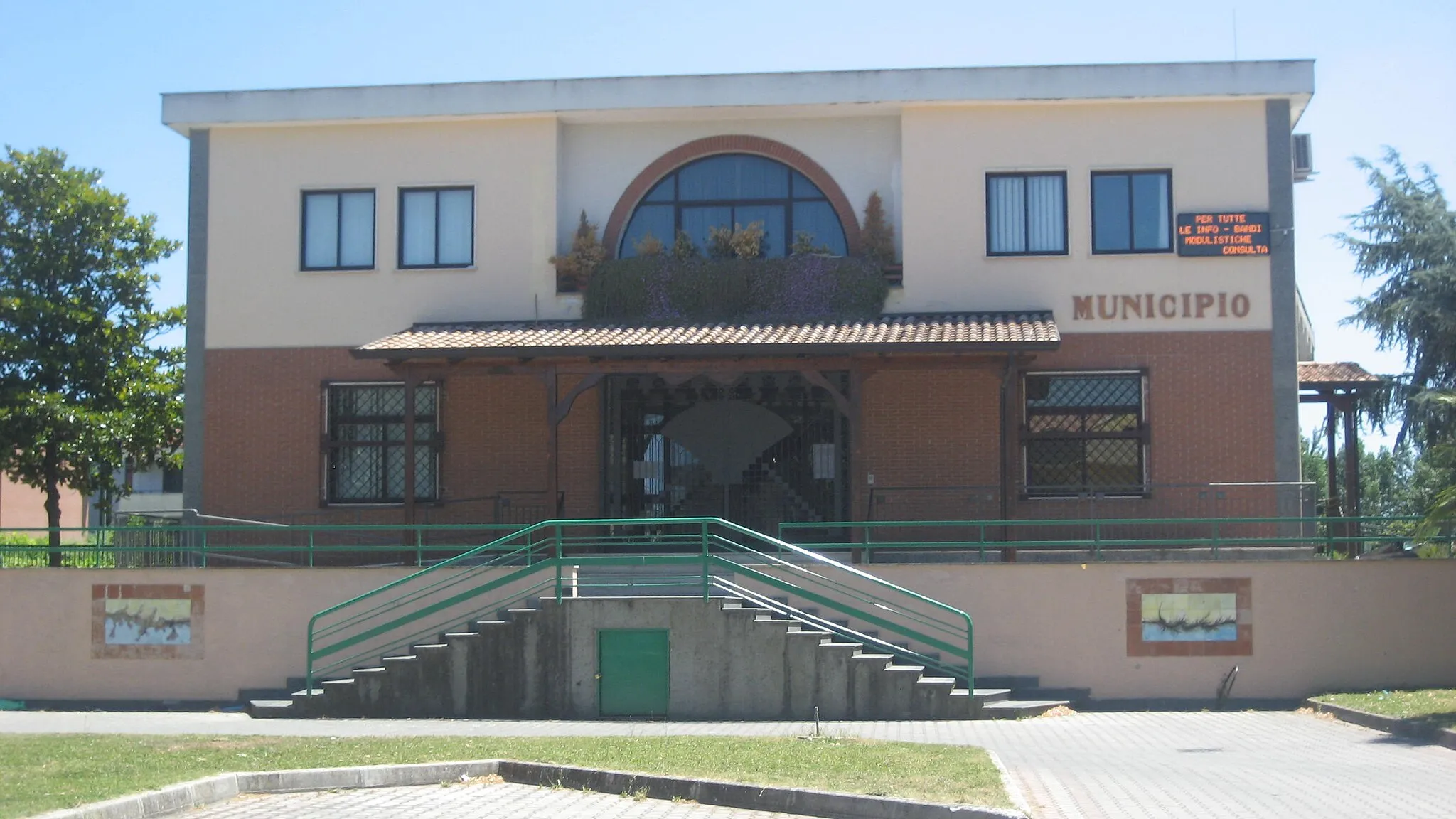 Photo showing: Municipality of Carinaro
