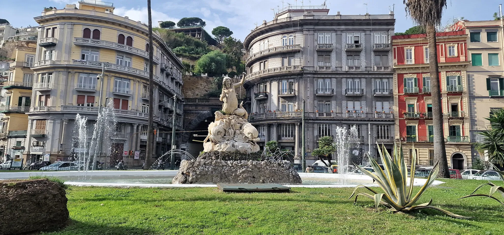 Photo showing: Fontana della Sirena, Napoli