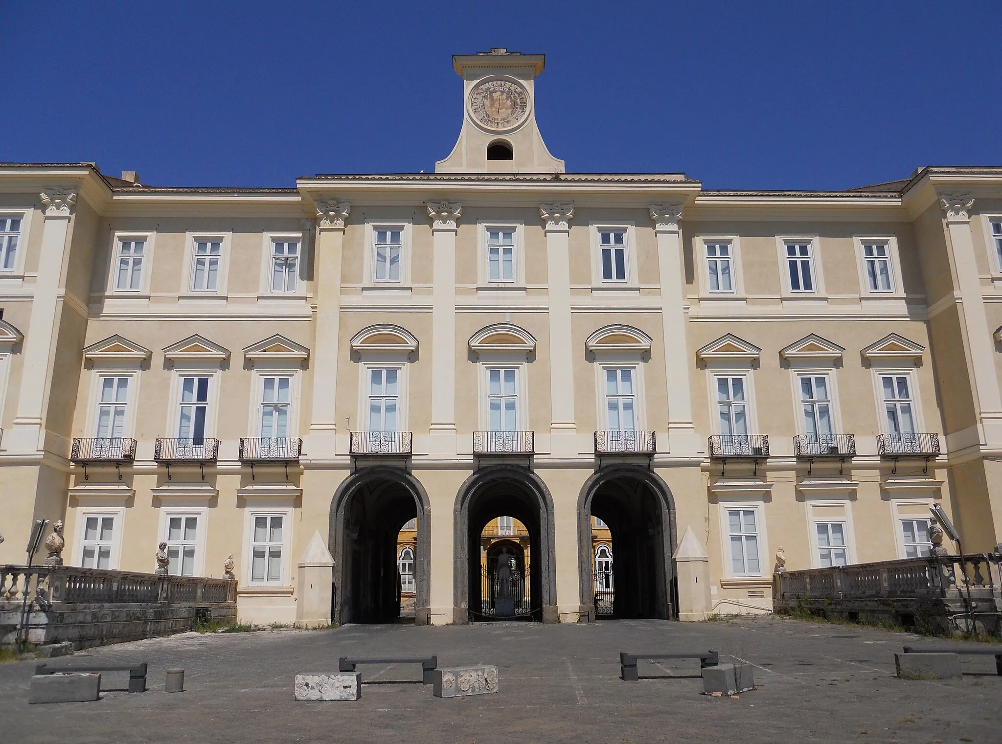 Photo showing: Ingresso della reggia di Portici