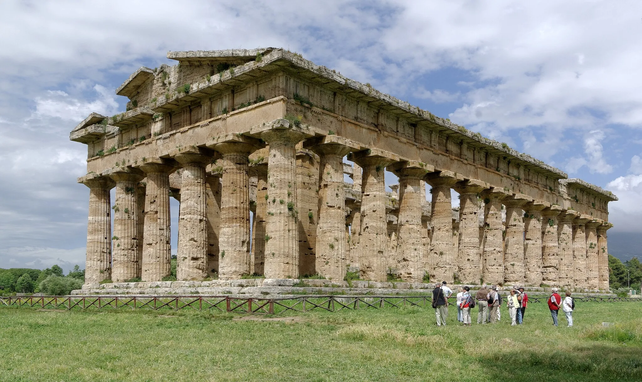 Photo showing: Italy, Paestum, Temple of Hera II (sometimes called the Temple of Neptune)