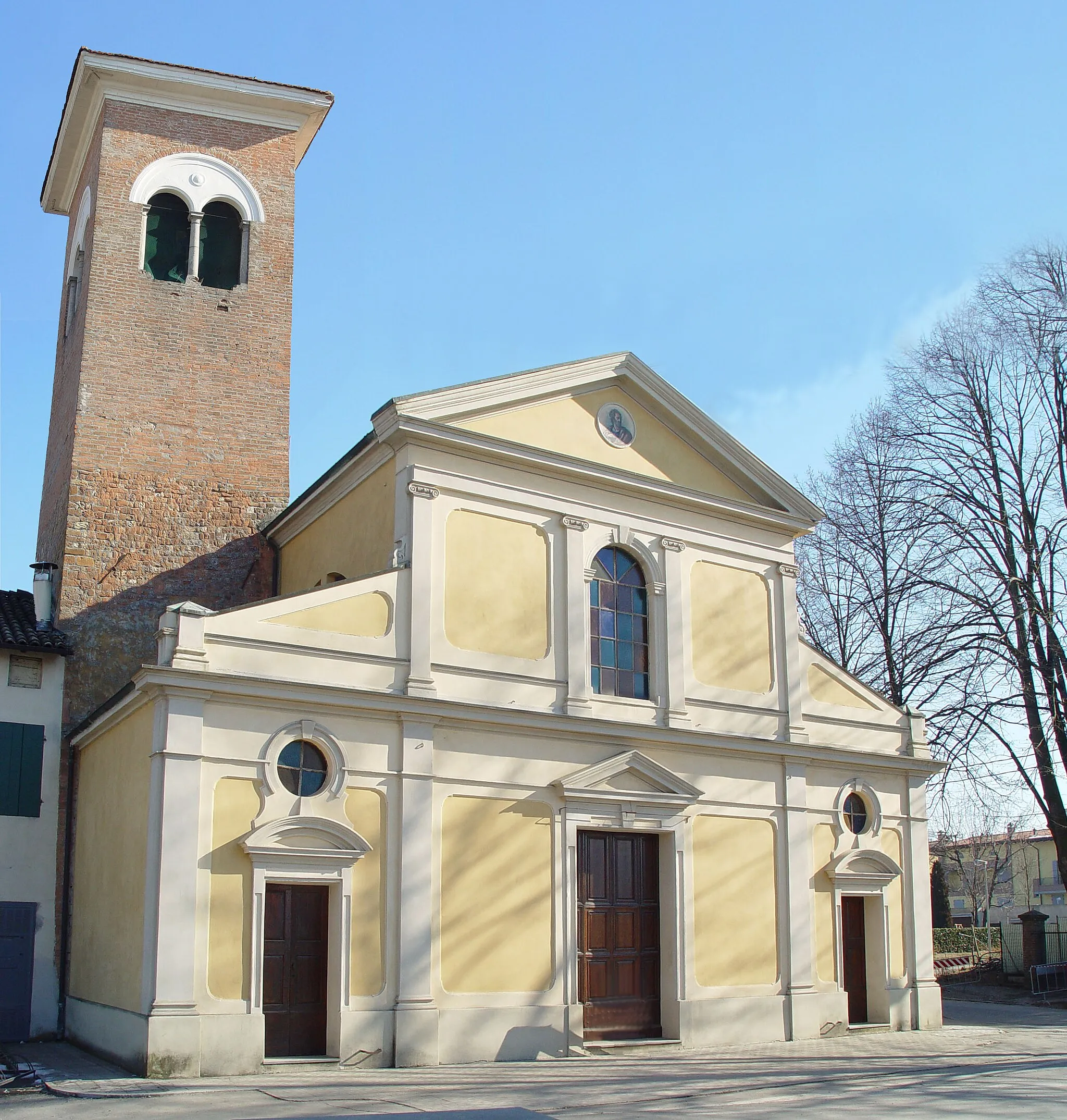 Photo showing: Description
Chiesa di Baganzola, Parma - Italy.
Date
February 11, 2006
Location
Baganzola - Parma - Italy
Photographer
Franco Folini