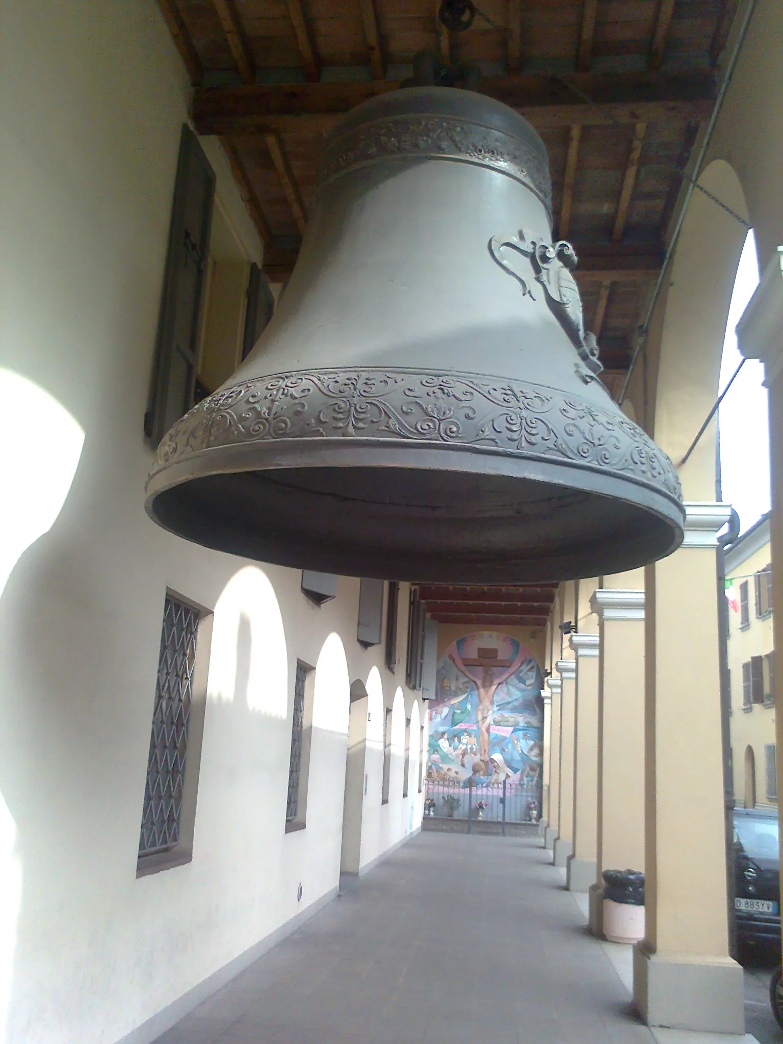 Photo showing: Brescello, campana del film "Don Camillo monsignore... ma non troppo".