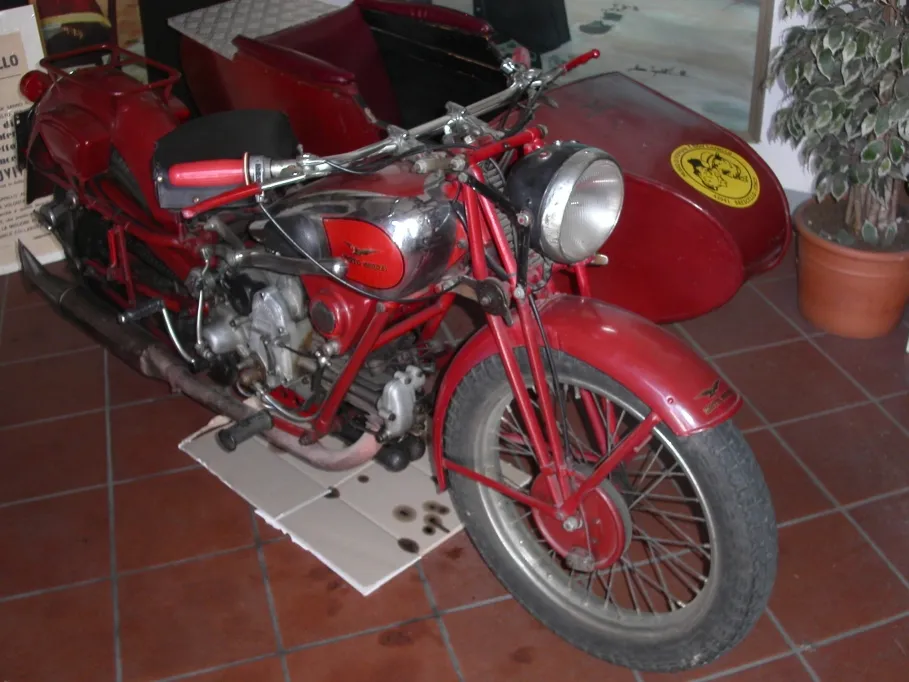 Photo showing: The Moto Guzzi Alce motorbike of Peppone