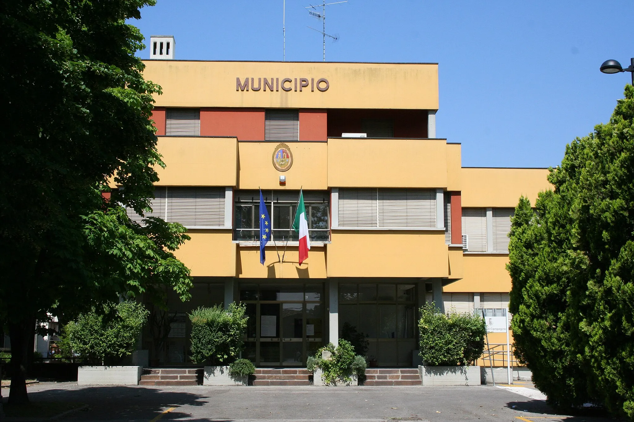 Photo showing: The town hall of Campegine, Reggio Emilia - Italy